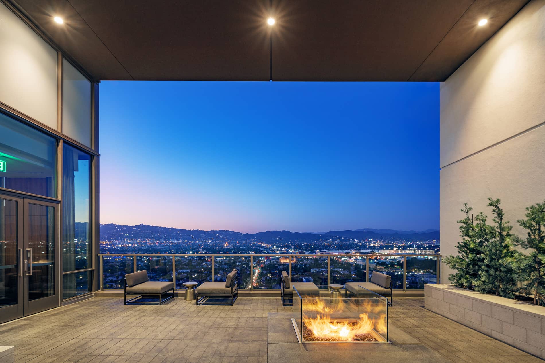 Vision on Wilshire Rooftop Views