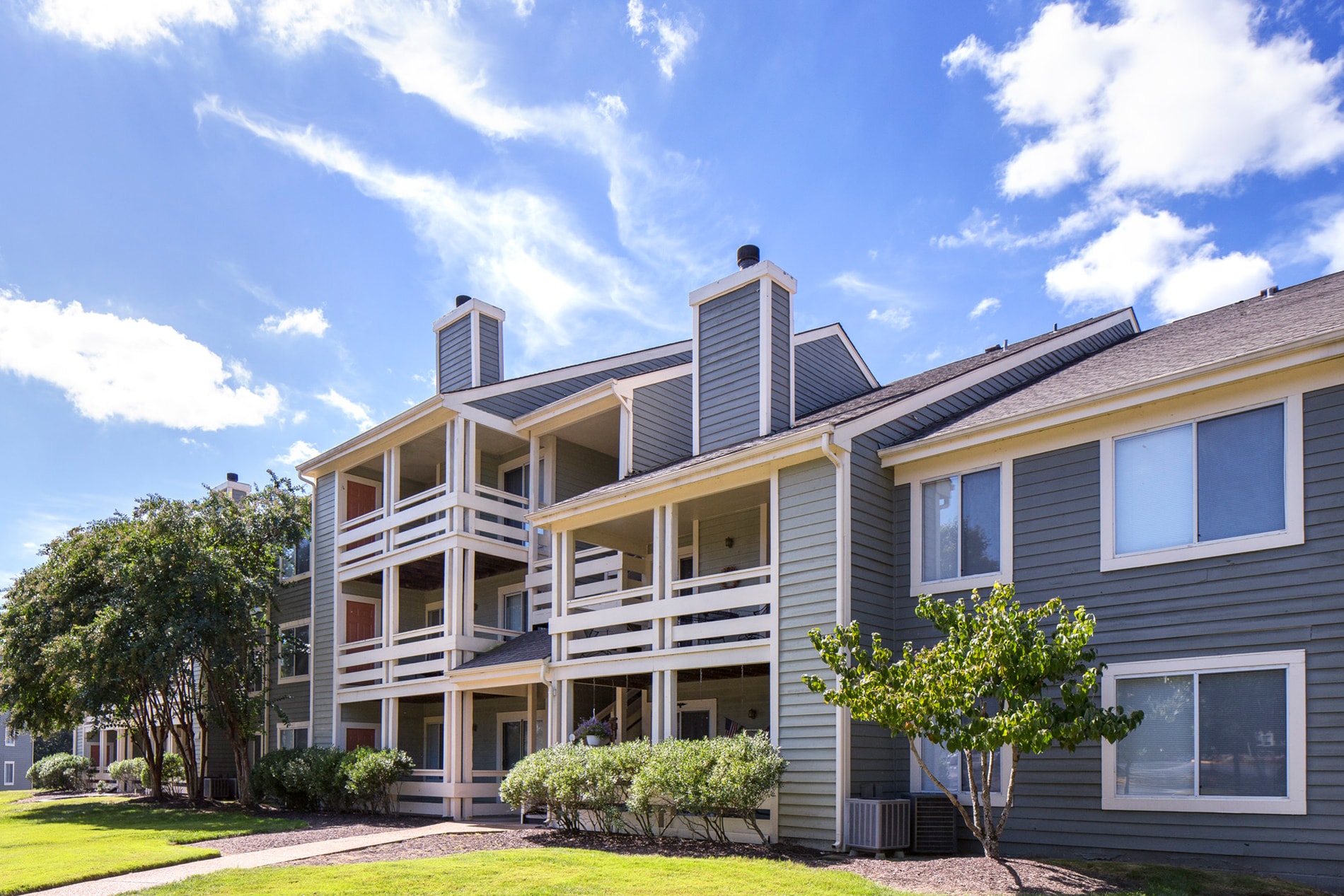Waterside At Ironbridge Apartments In Chester Va