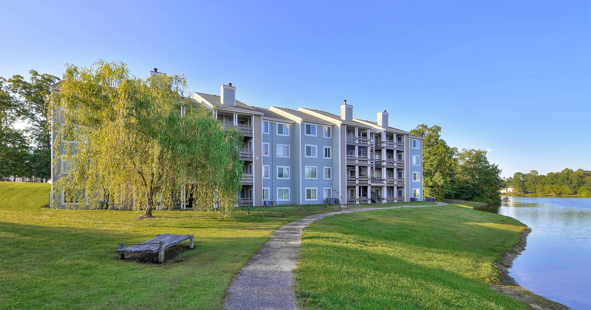 Waterside at Ironbridge Apartments in Chester VA