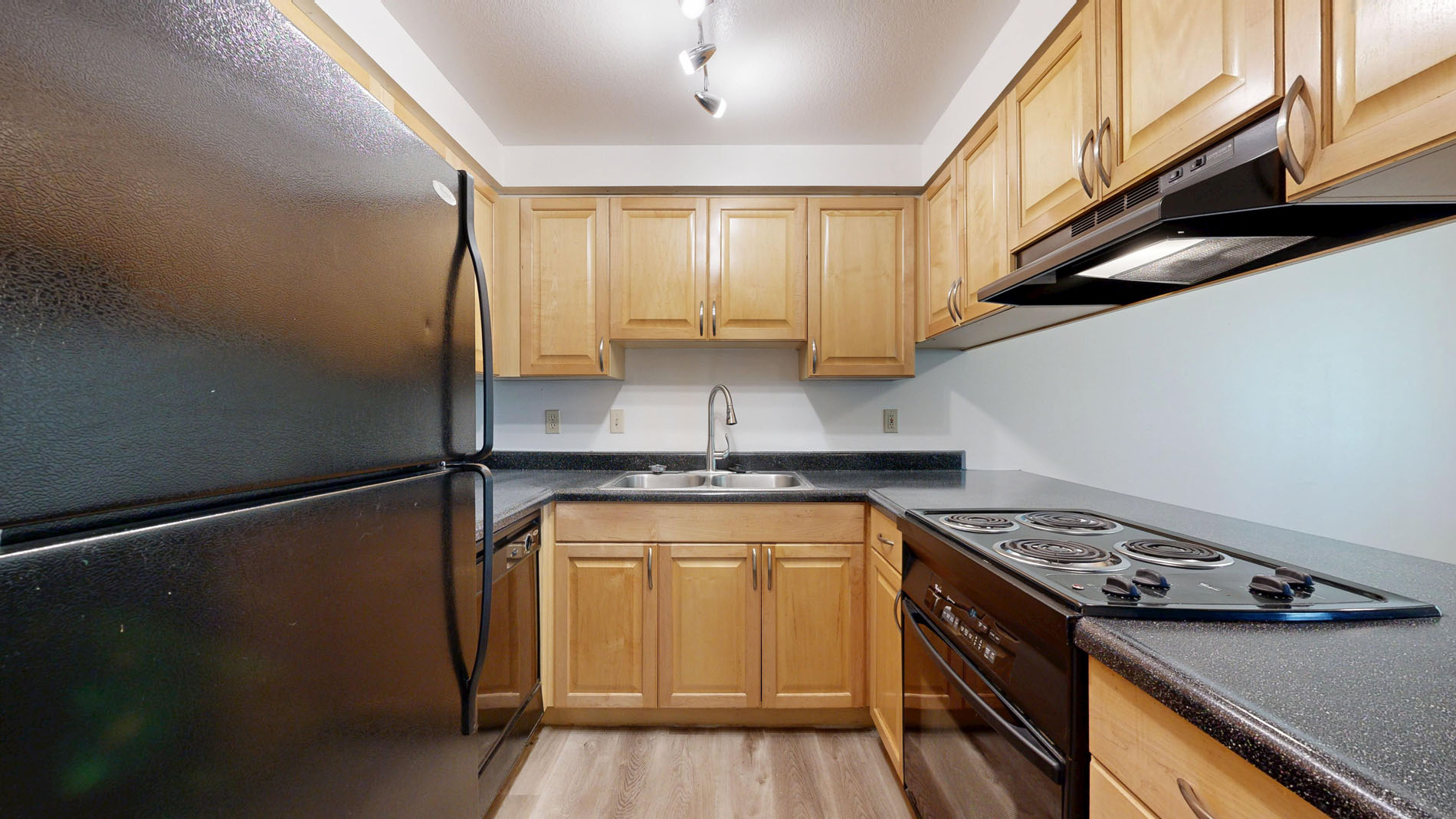 Tualatin Heights 1 of 5