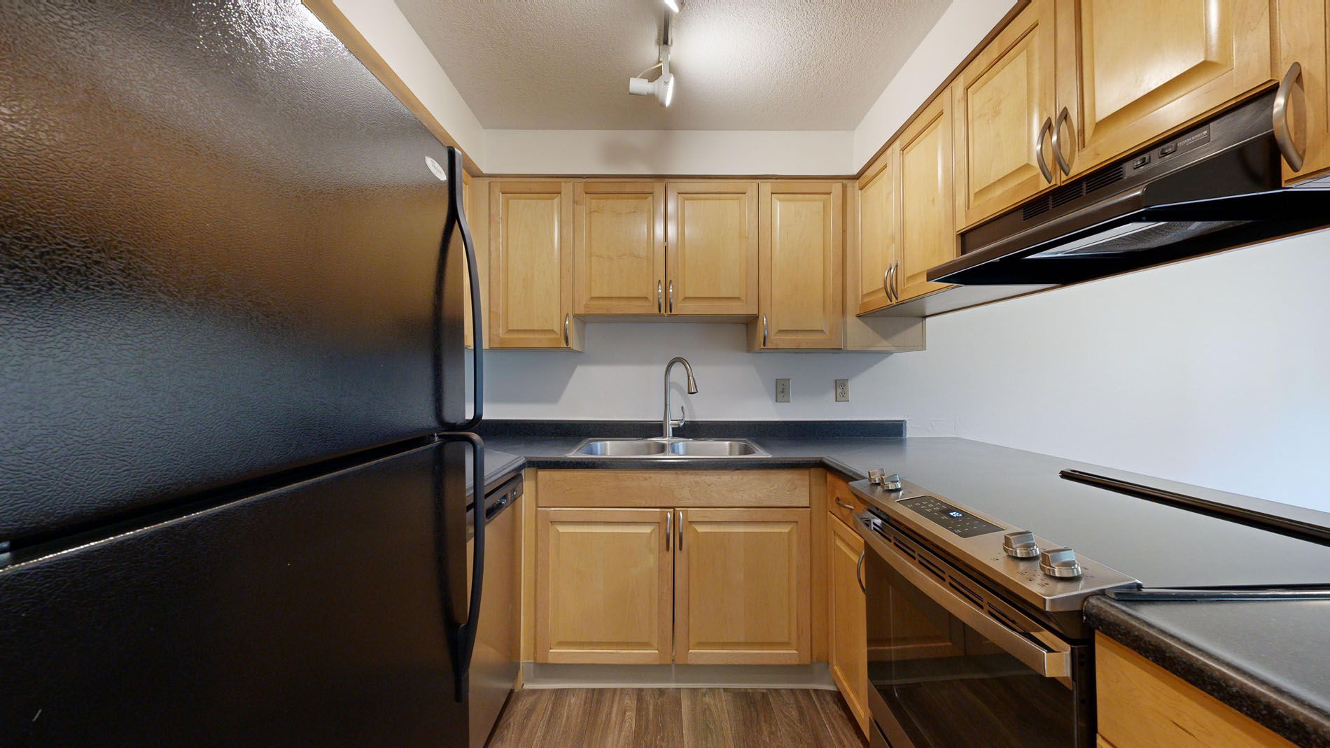 Tualatin Heights 1 of 5