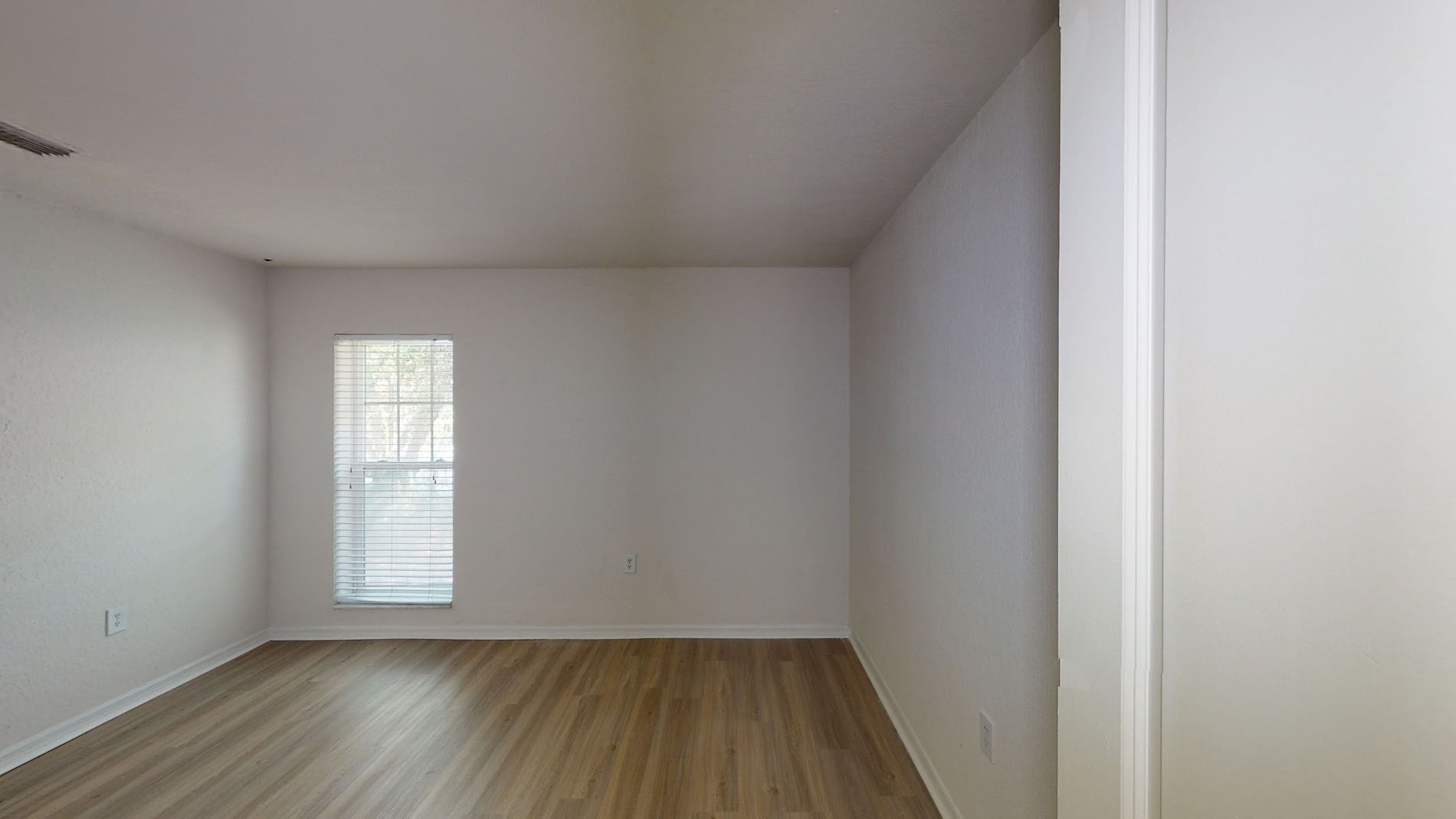 The Breyley Apartments 3 of 5