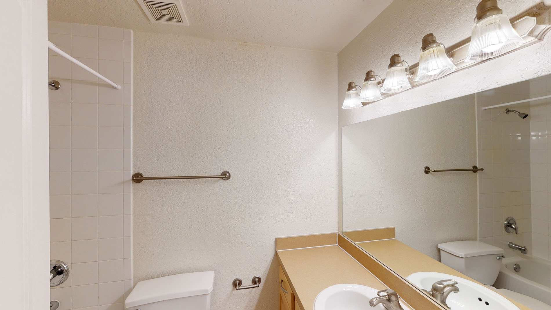 The Breyley Apartments 4 of 5