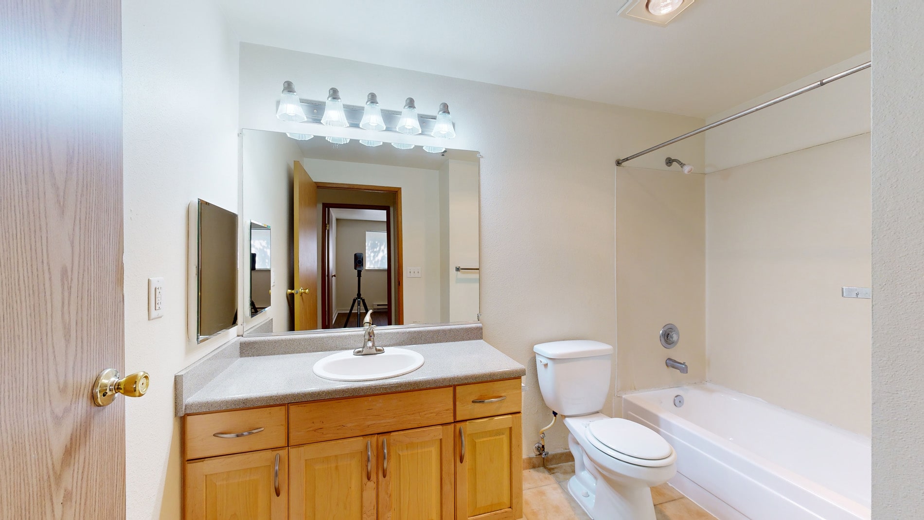 Crown Pointe 4 of 5