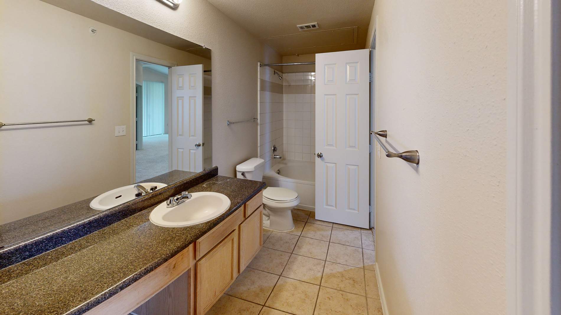 Lakeline Villas 4 of 5