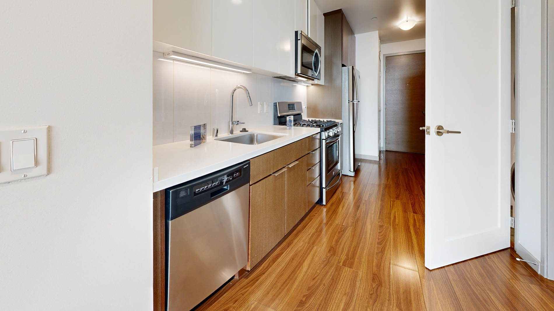 3033 Wilshire 1 of 5