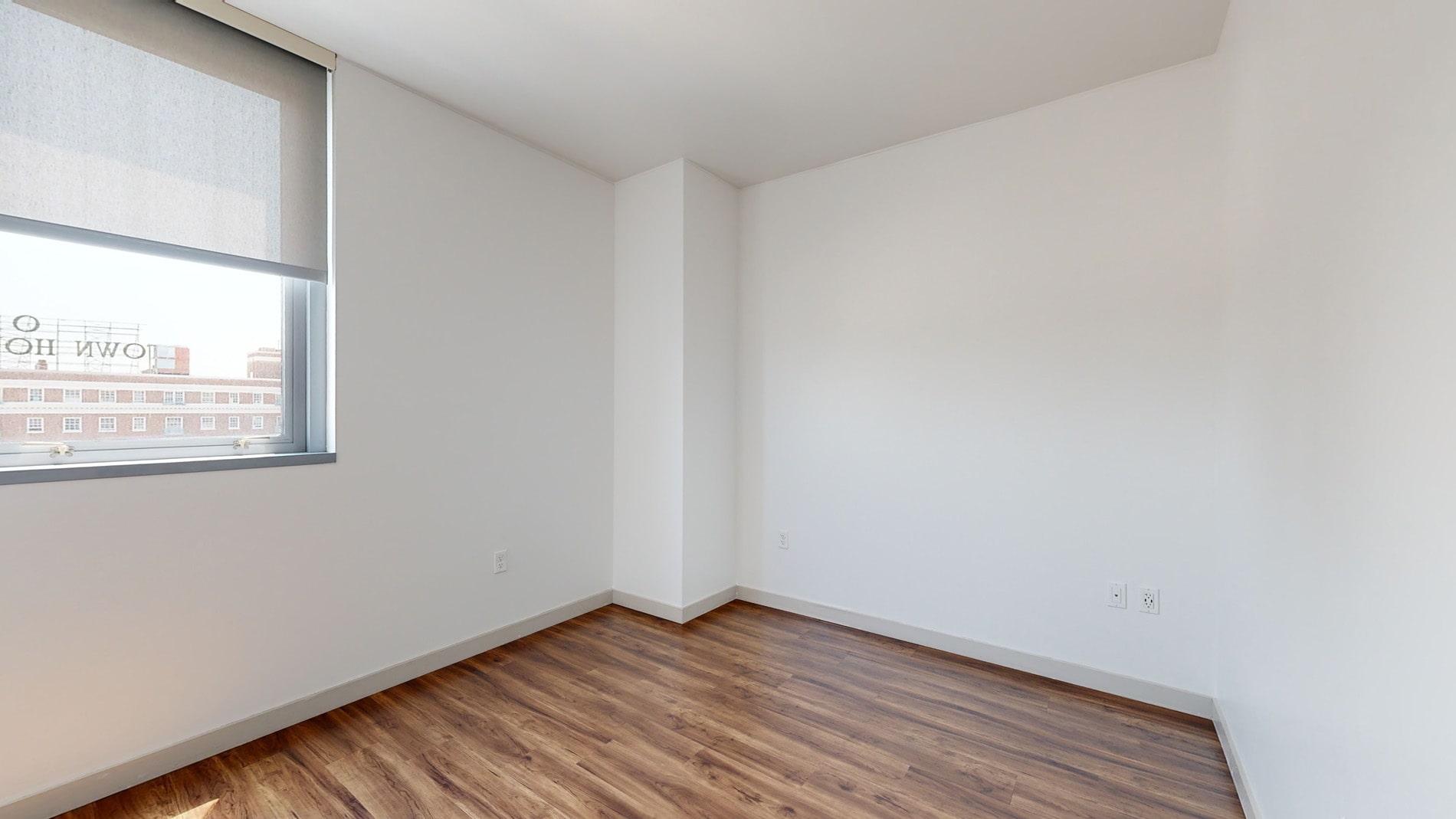 3033 Wilshire 3 of 5