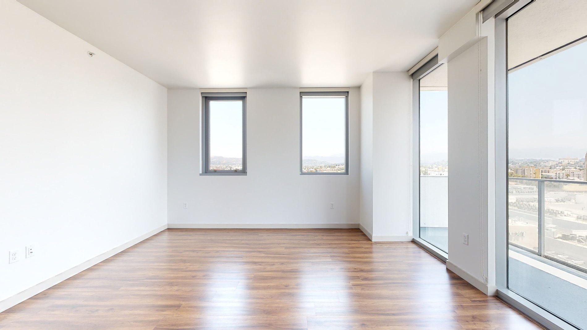 3033 Wilshire 2 of 5