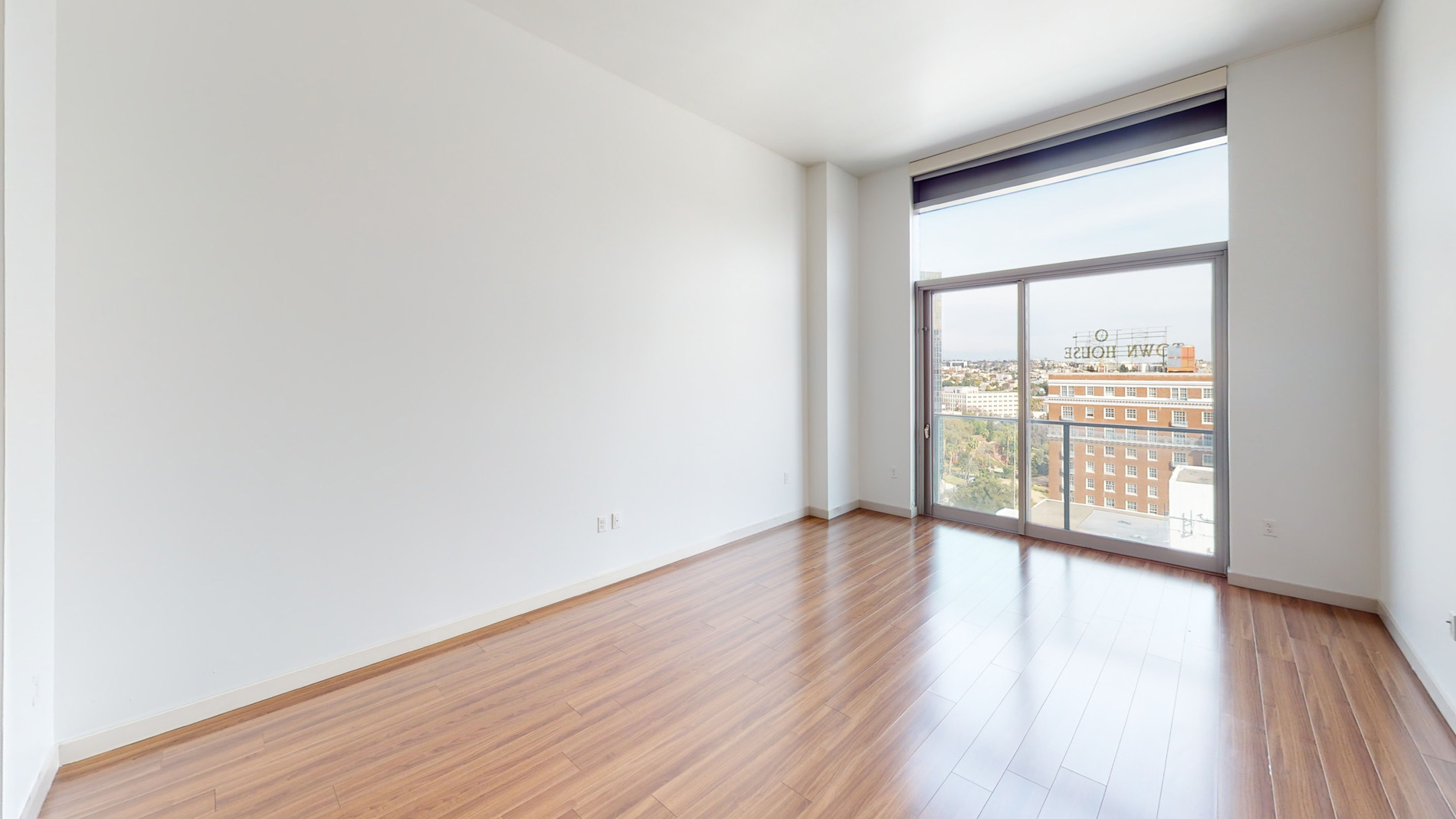 3033 Wilshire 2 of 5