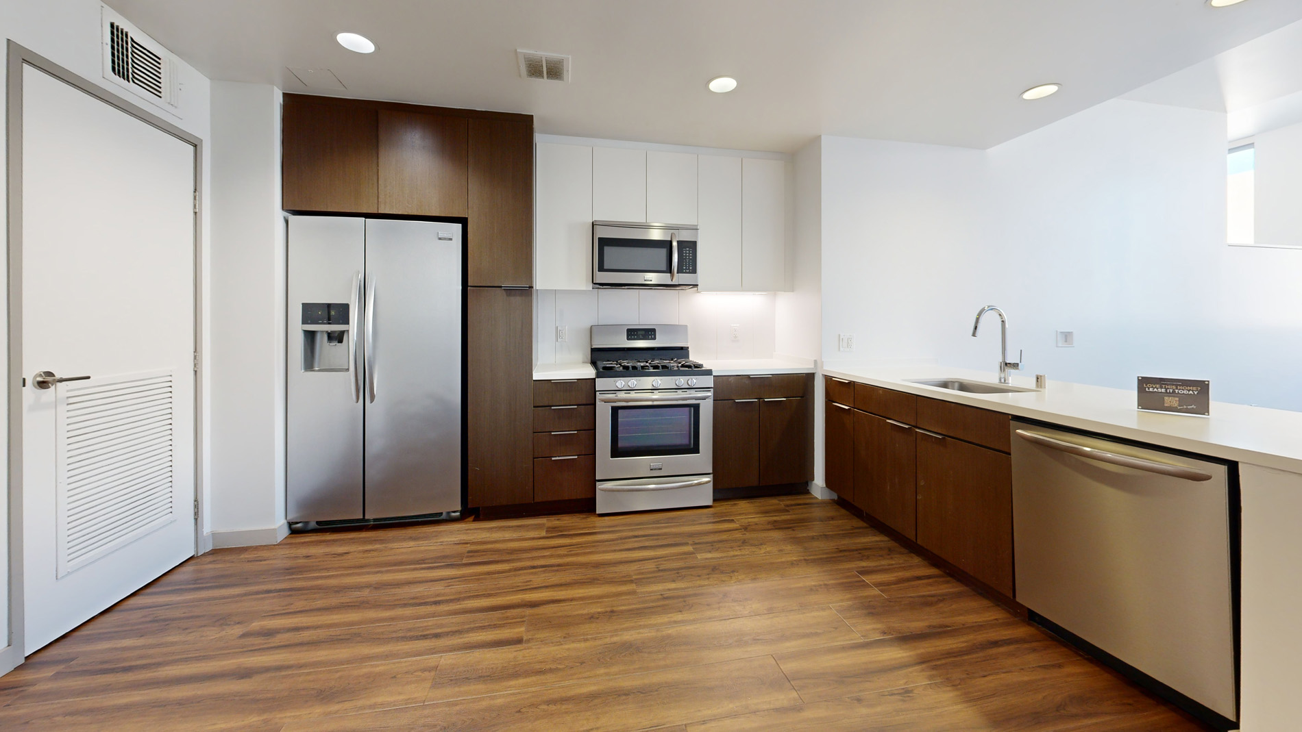 3033 Wilshire 1 of 5