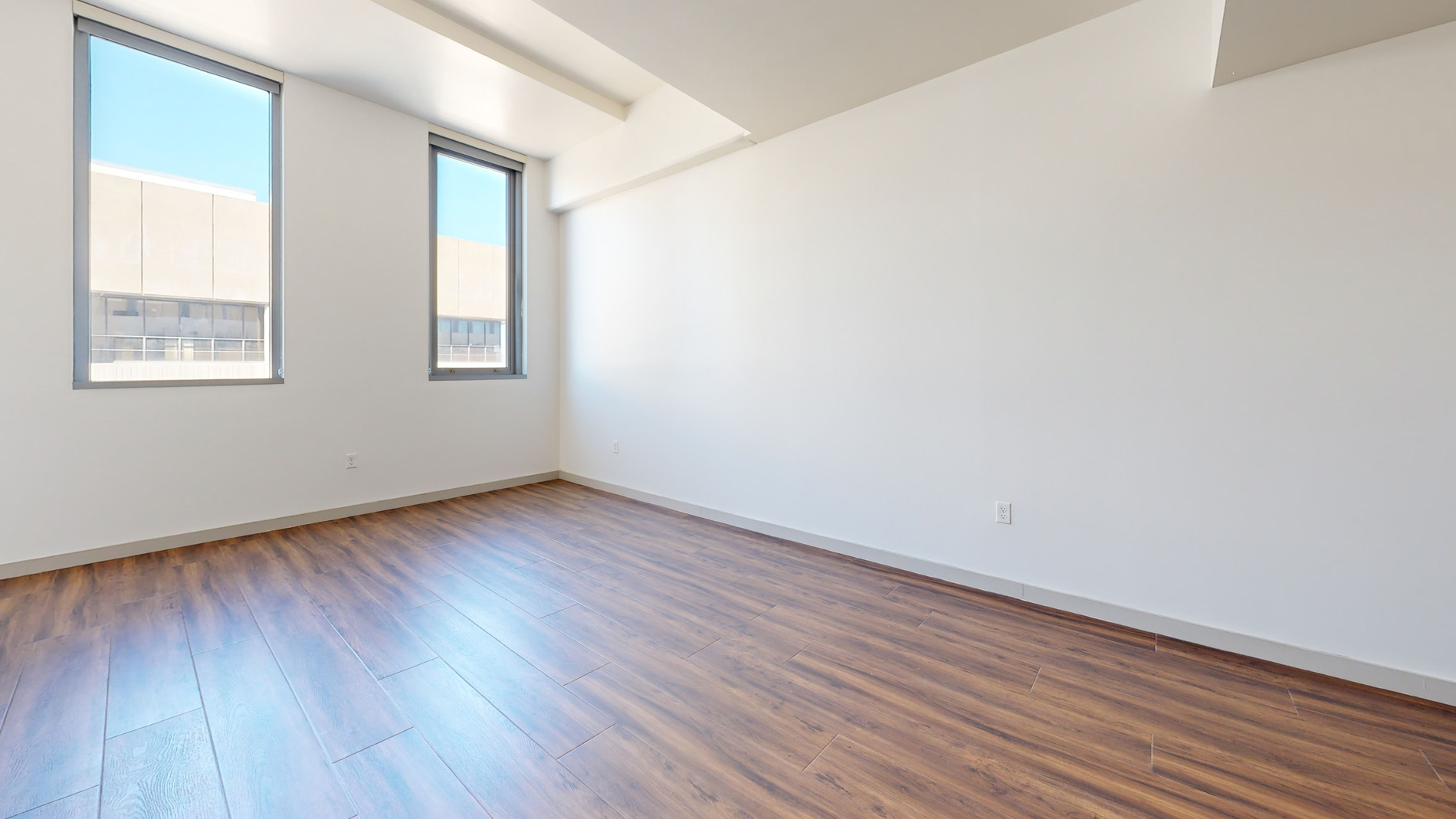 3033 Wilshire 3 of 5