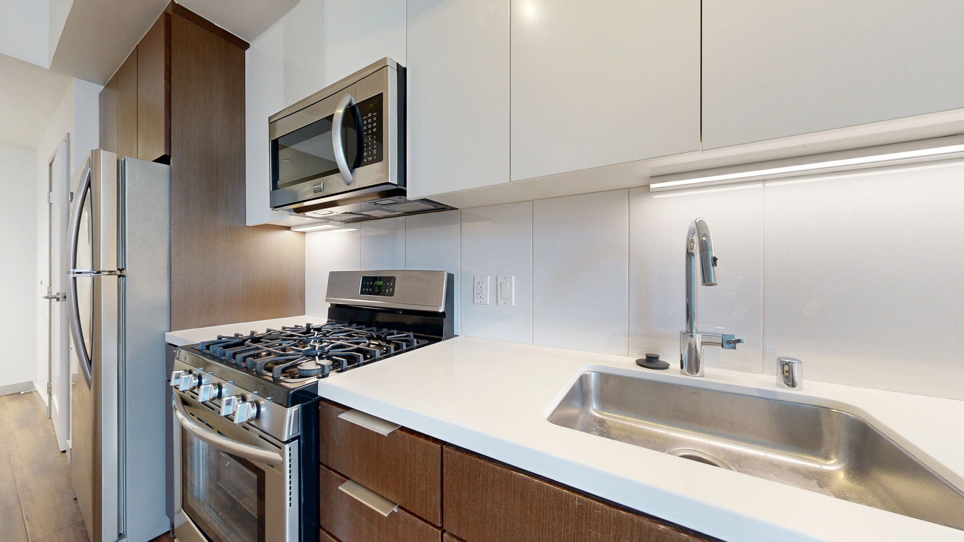 3033 Wilshire 1 of 5