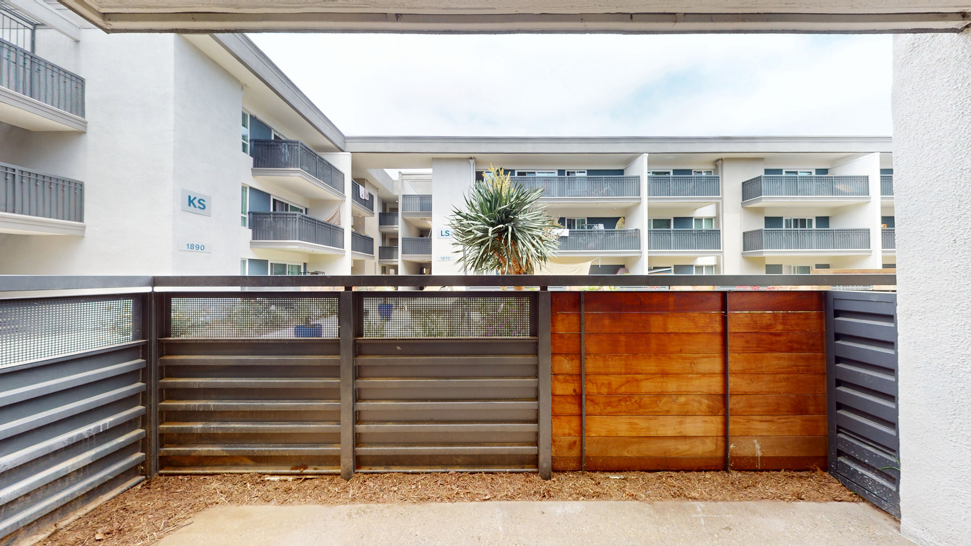 Eight 80 Newport Beach 4 of 5