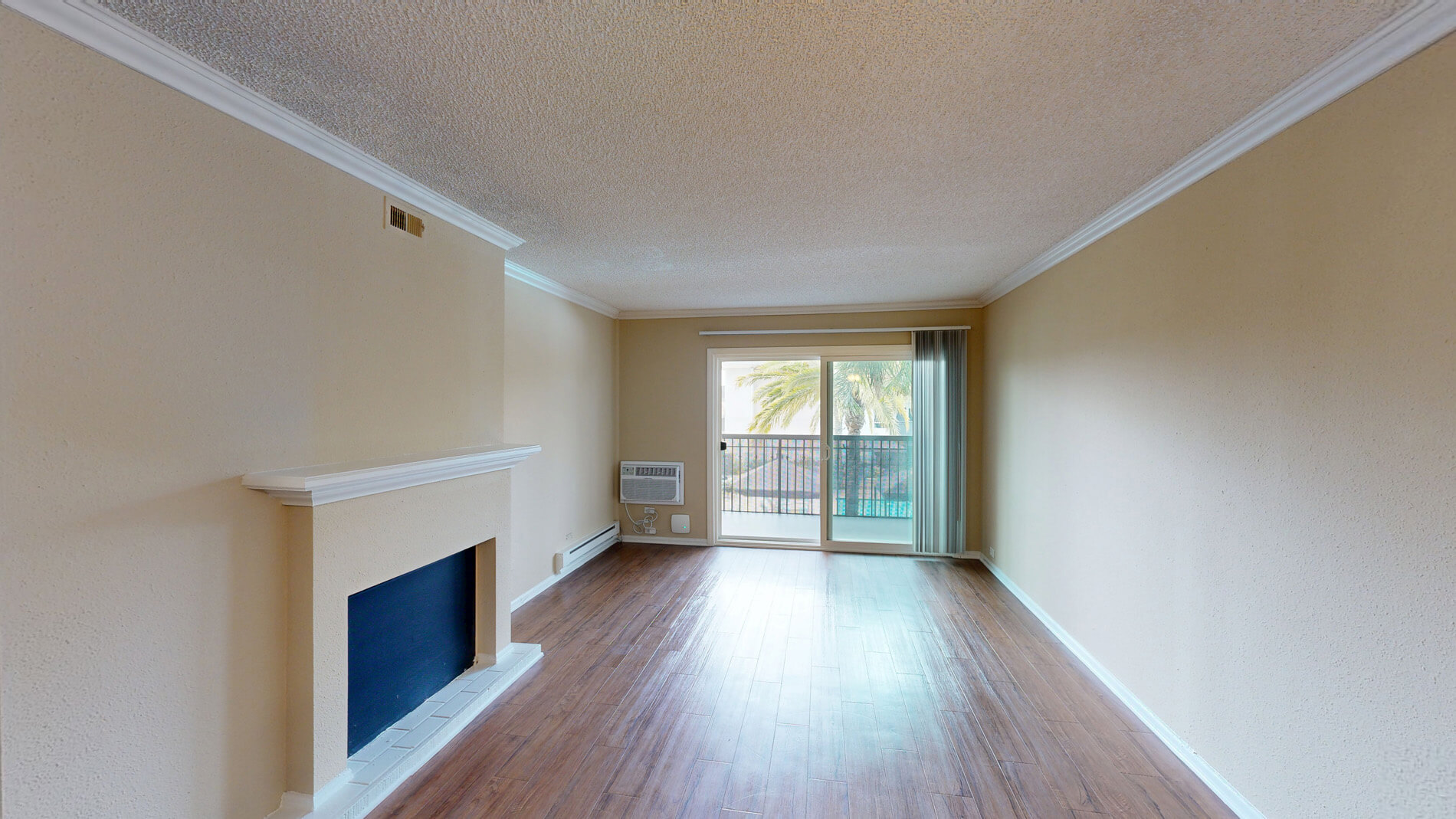 Eight 80 Newport Beach 2 of 5