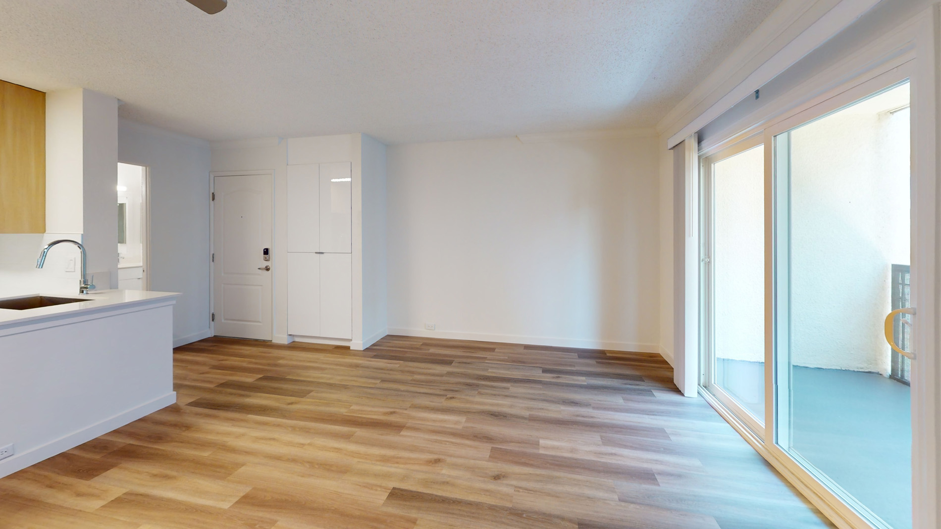 Eight 80 Newport Beach 3 of 5