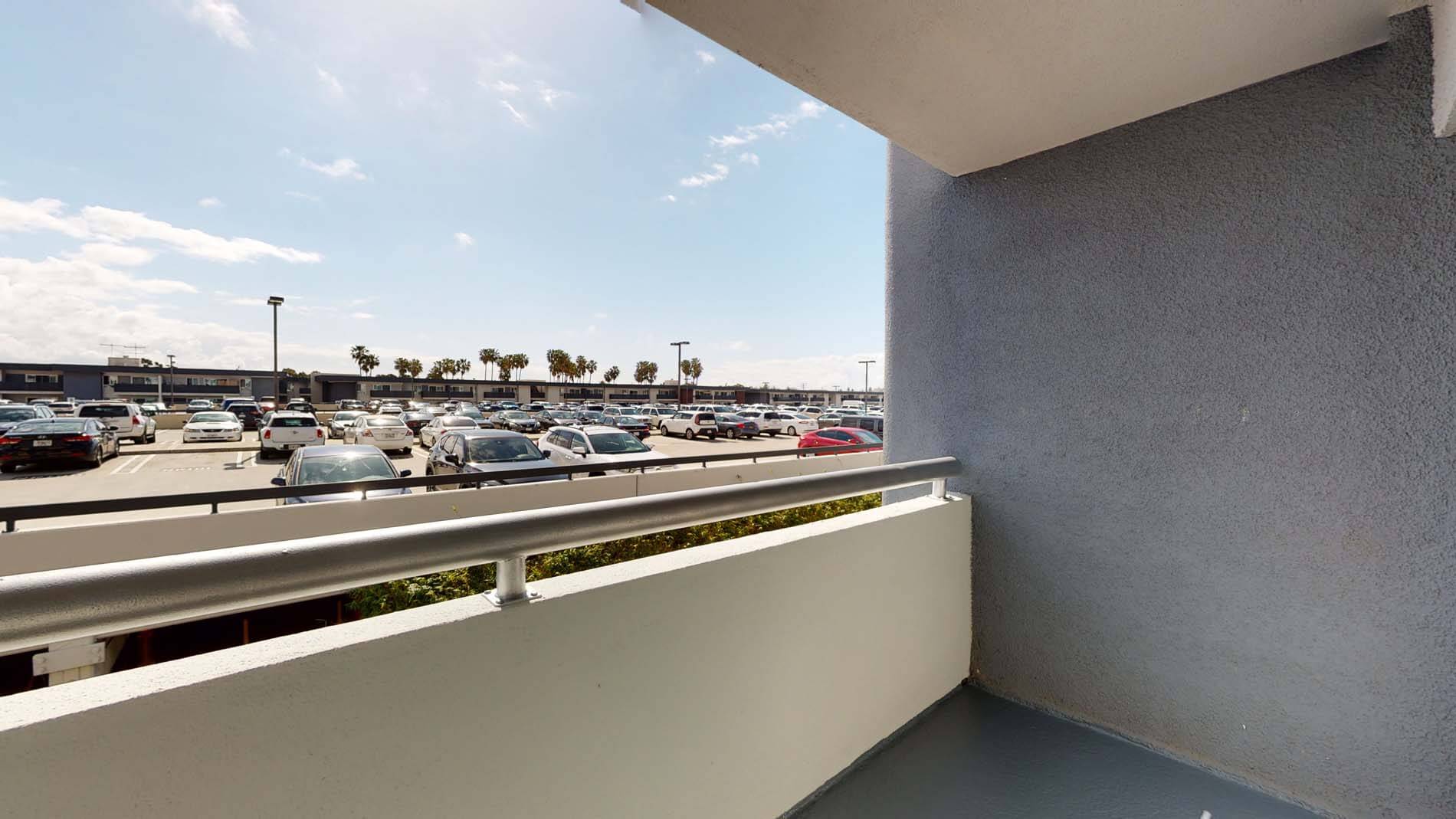 Eight 80 Newport Beach 2 of 5
