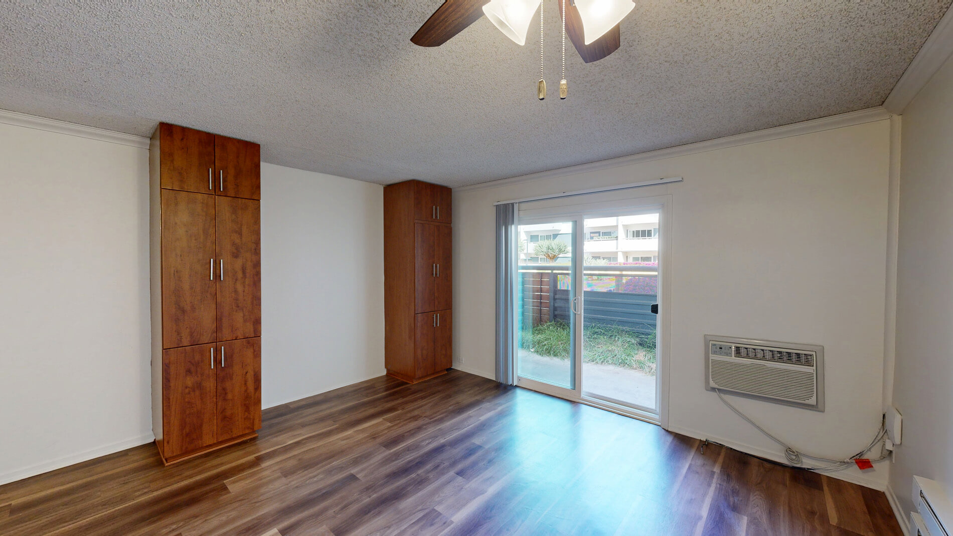 Eight 80 Newport Beach 2 of 5