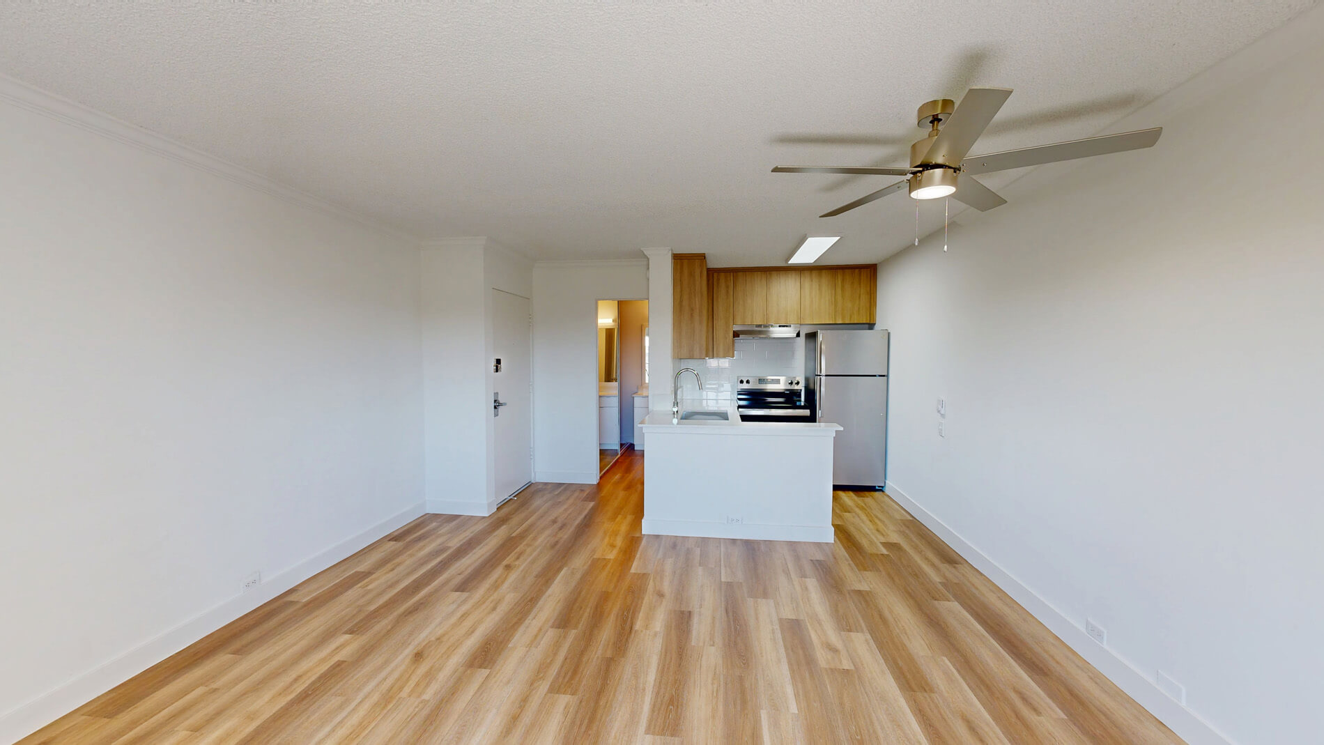 Eight 80 Newport Beach 3 of 4