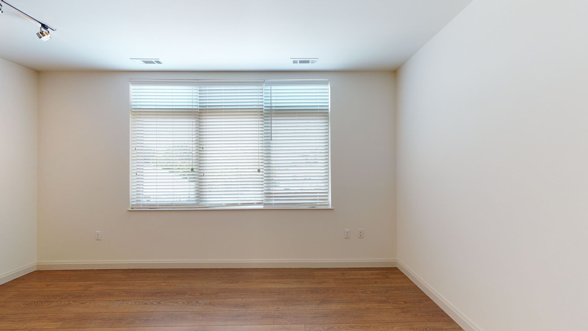 36 River St, Waltham