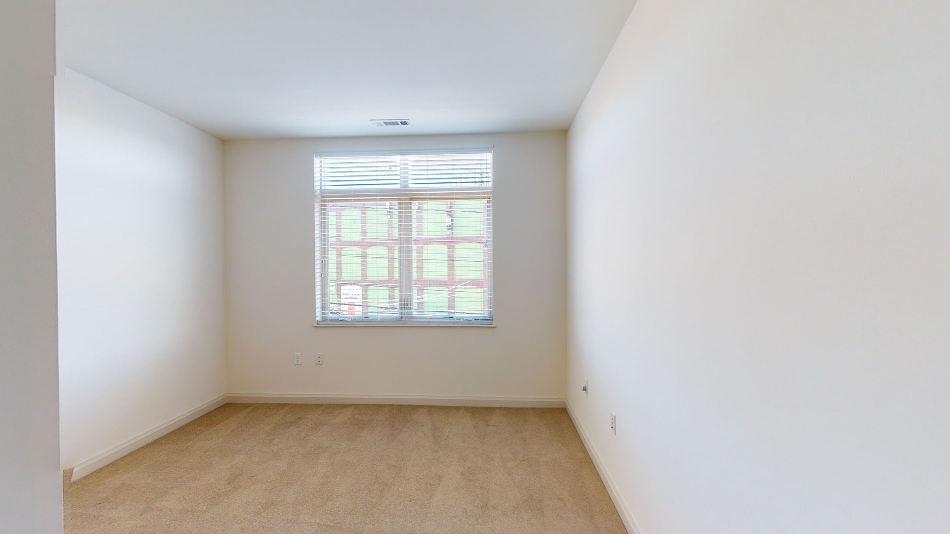 36 River St, Waltham