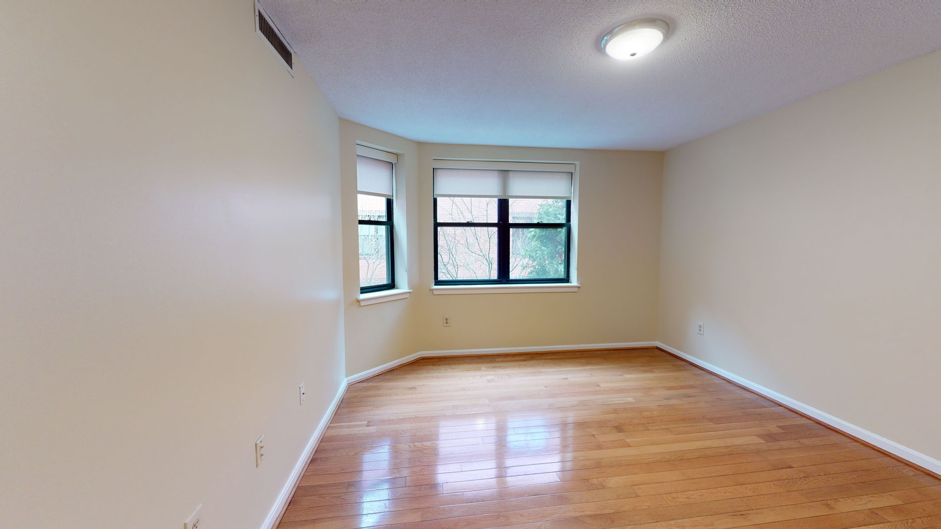 7 Harcourt St, Back Bay