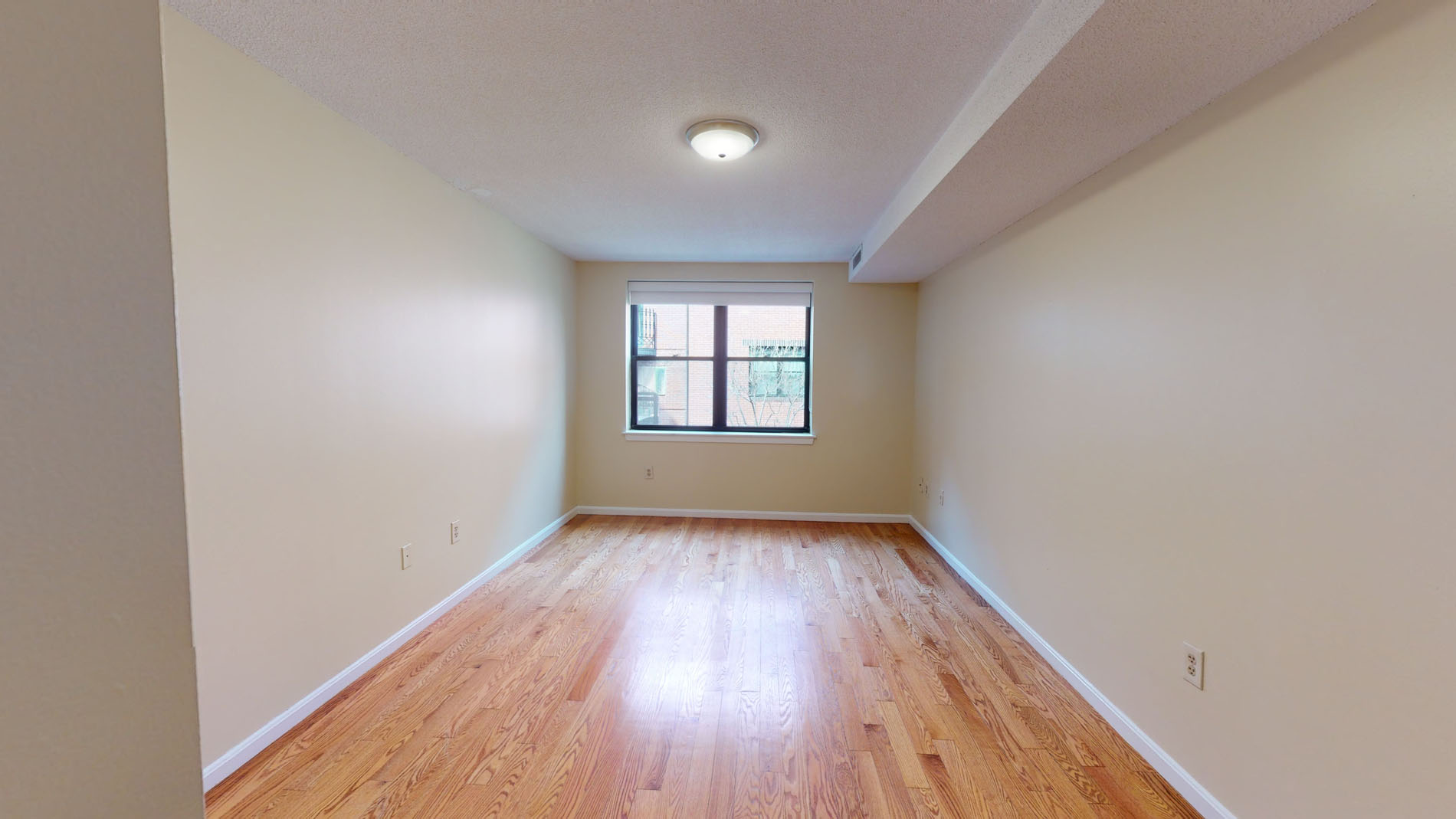 7 Harcourt St, Back Bay