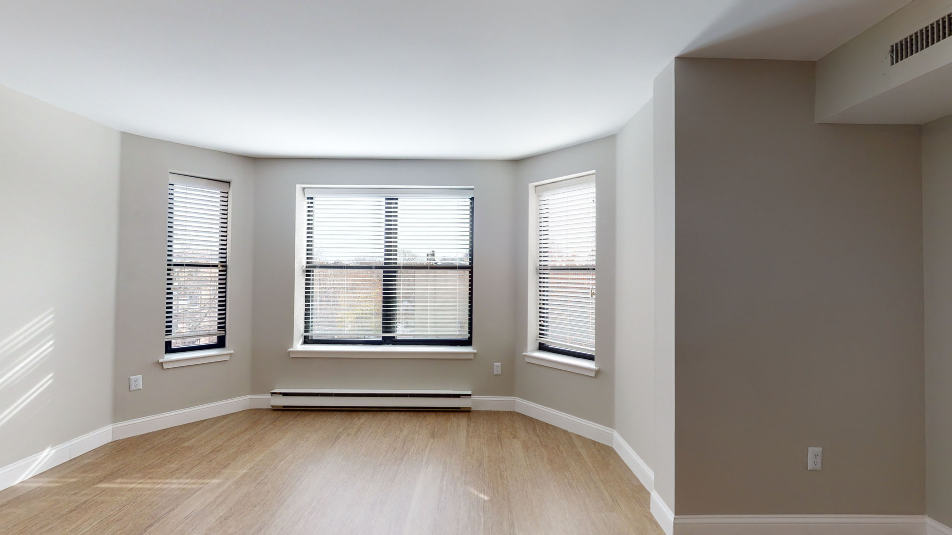 7 Harcourt St, Back Bay