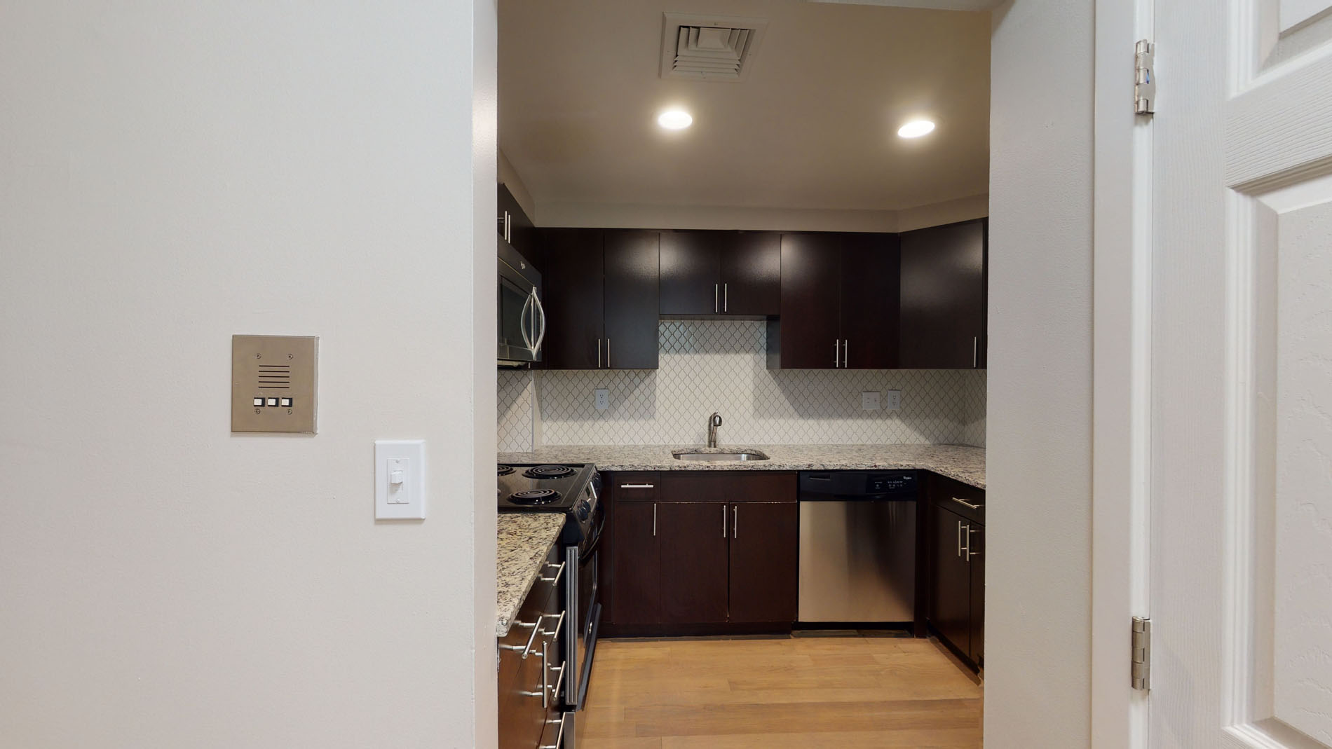 7 Harcourt St, Back Bay