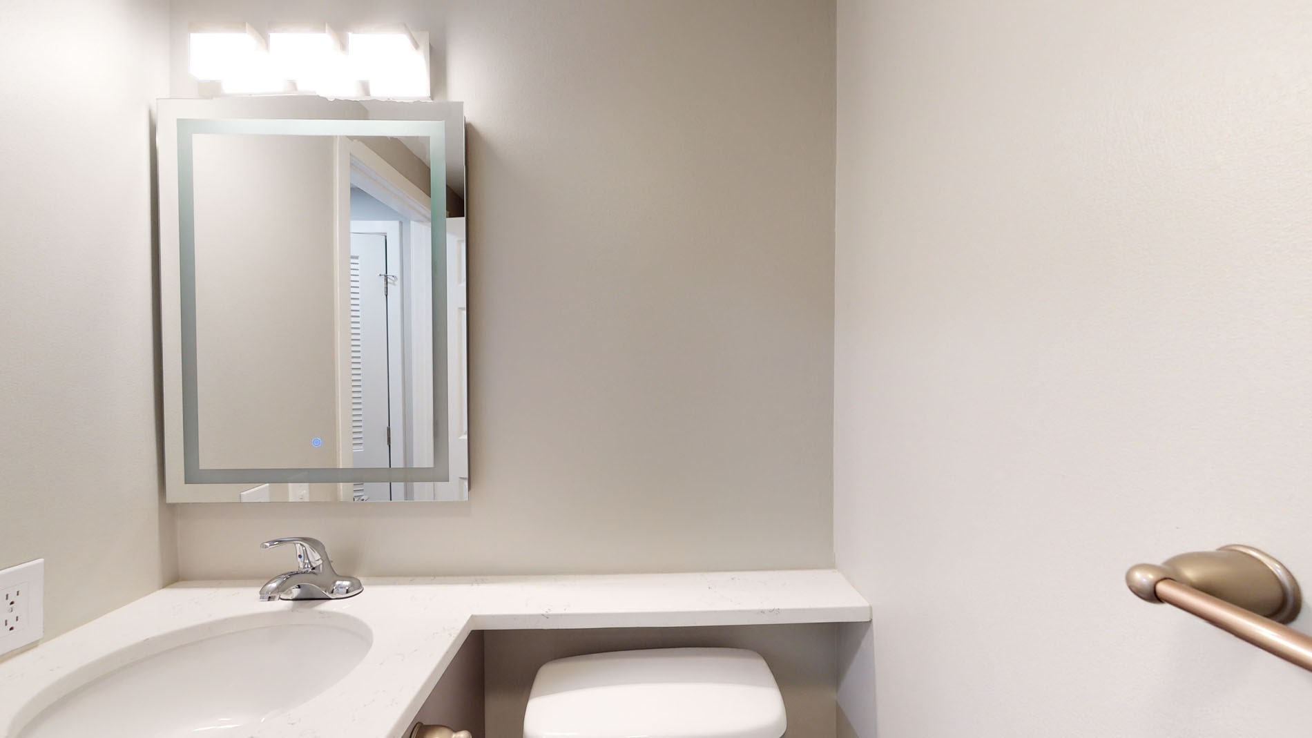 7 Harcourt St, Back Bay