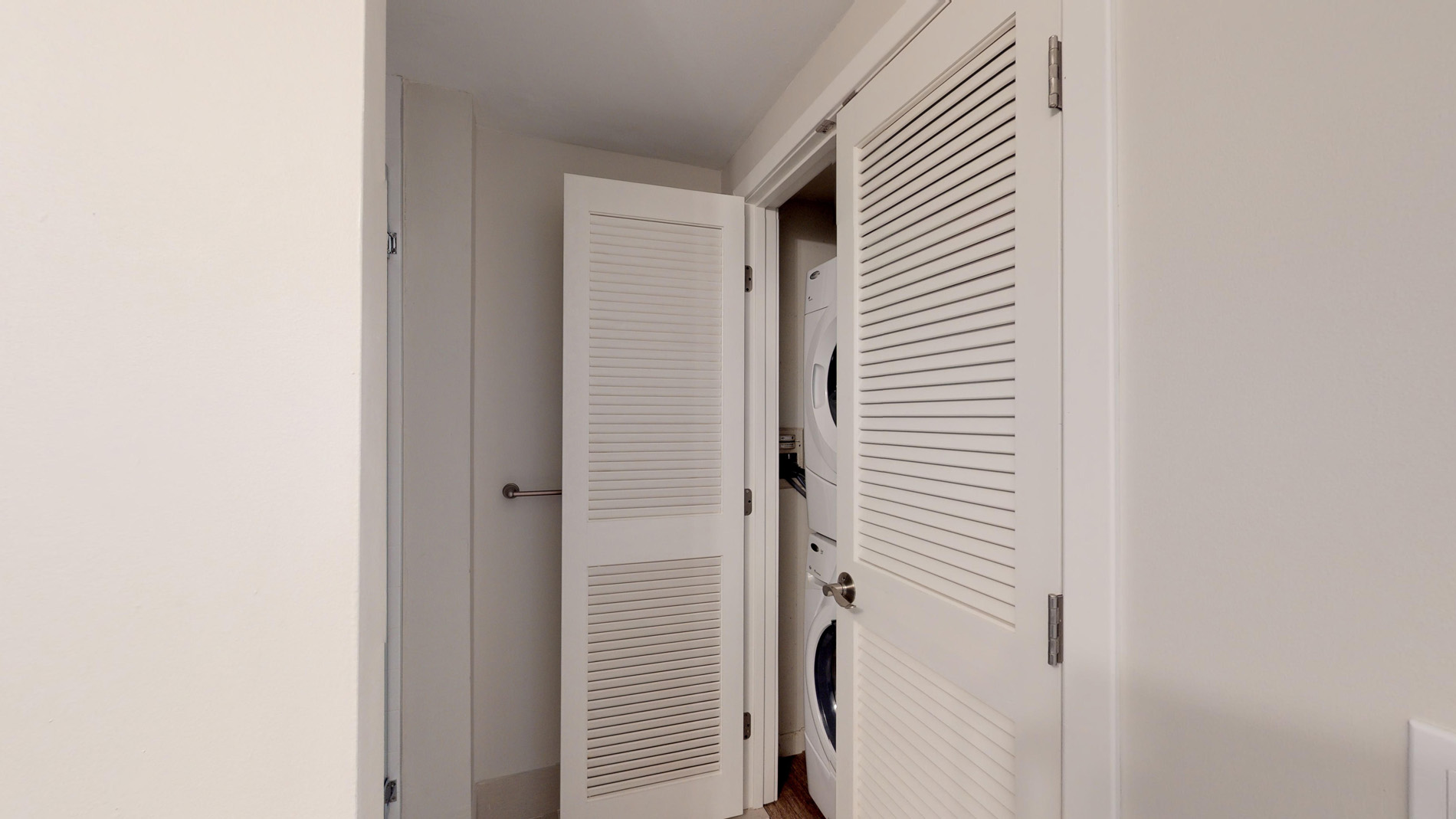 7 Harcourt St, Back Bay