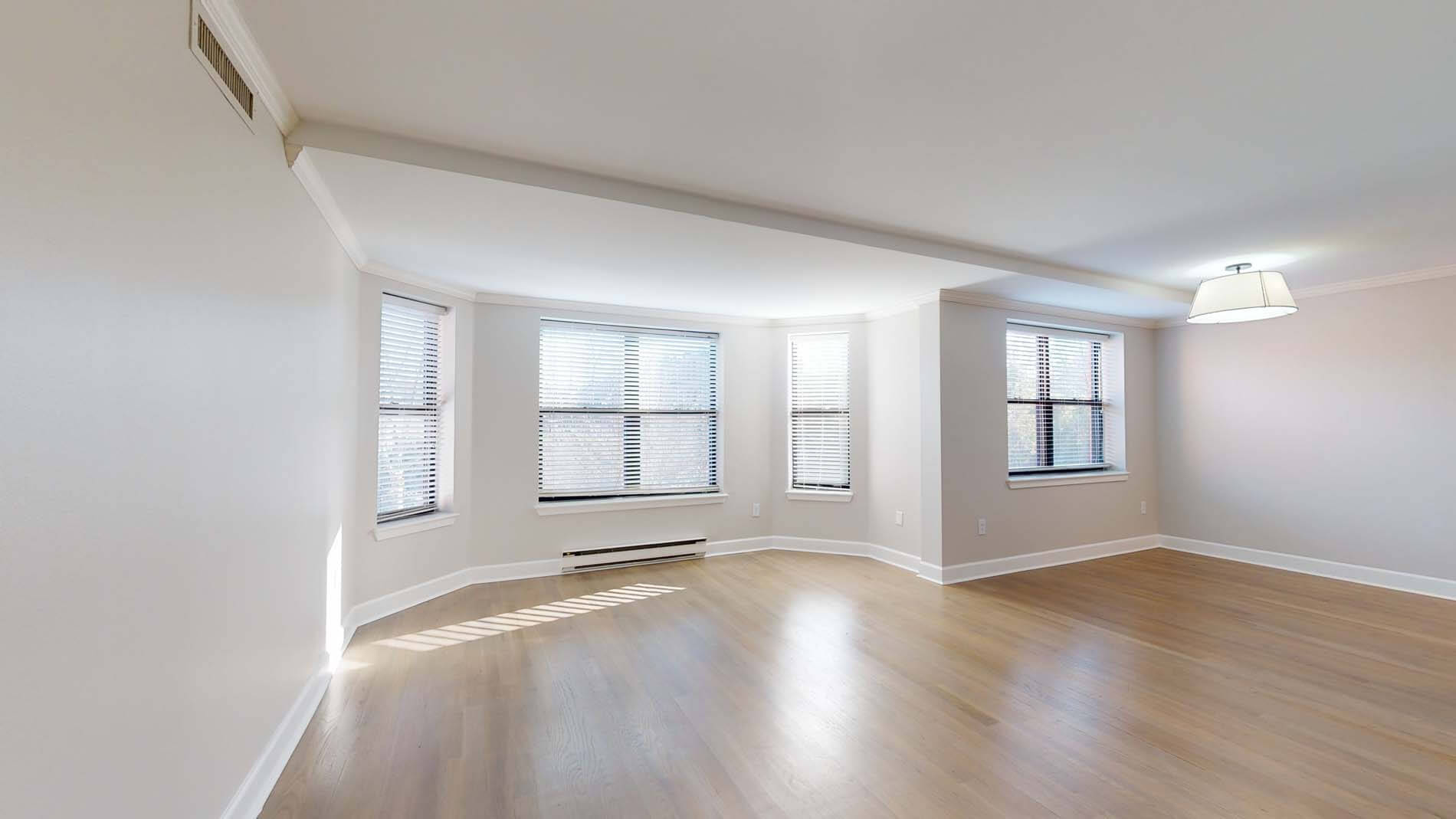 7 Harcourt St, Back Bay