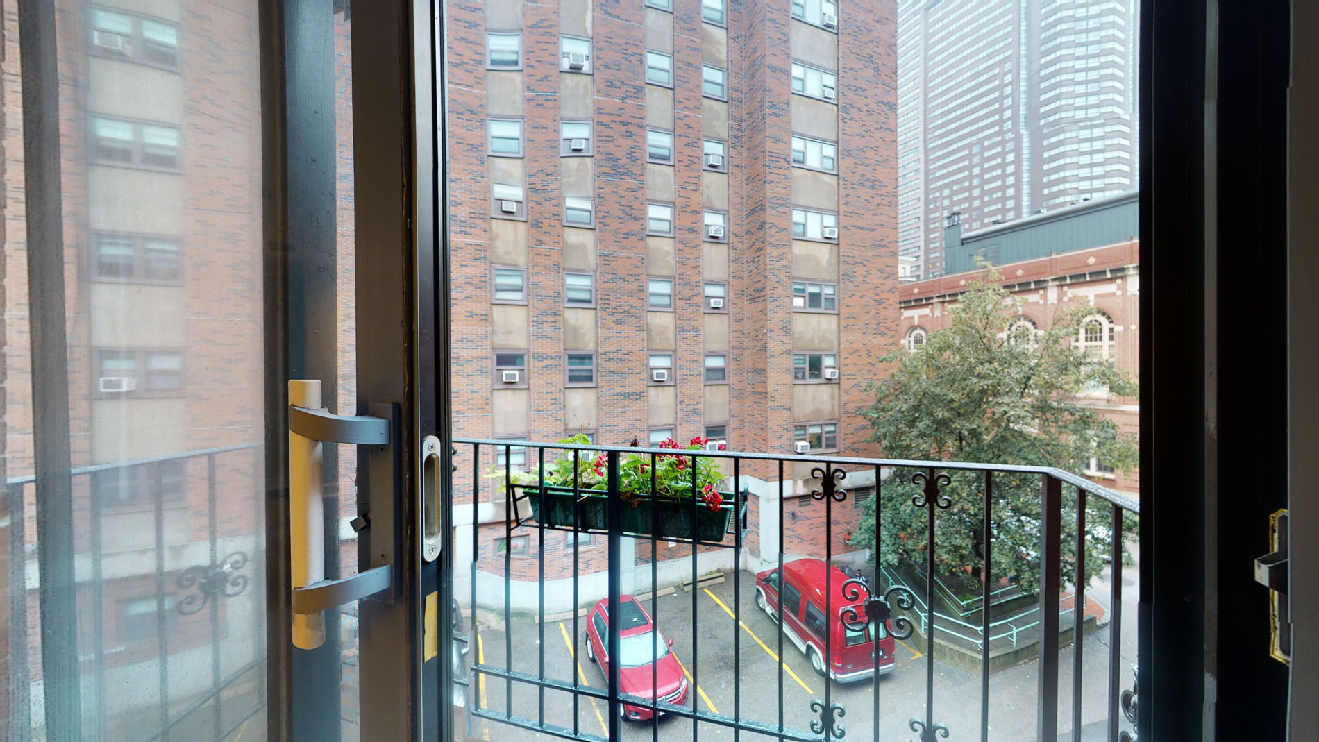 7 Harcourt St, Back Bay