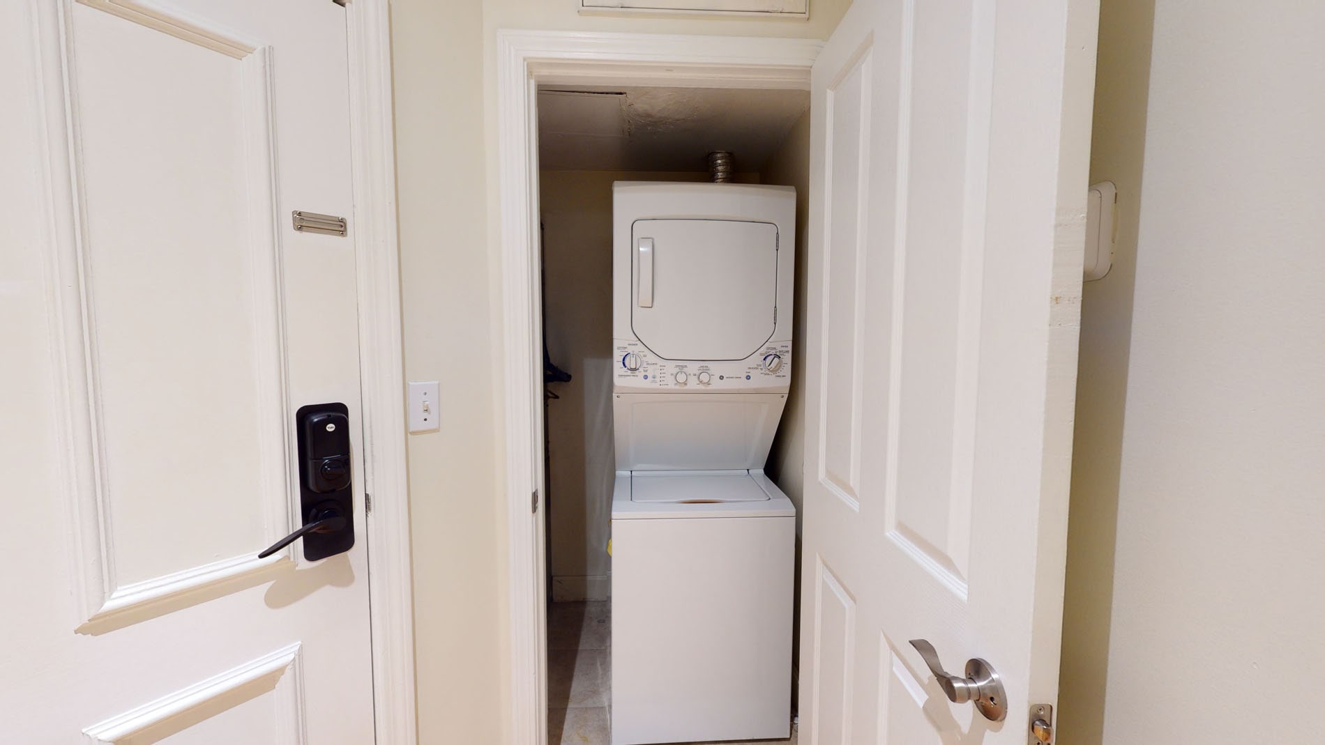 7 Harcourt St, Back Bay