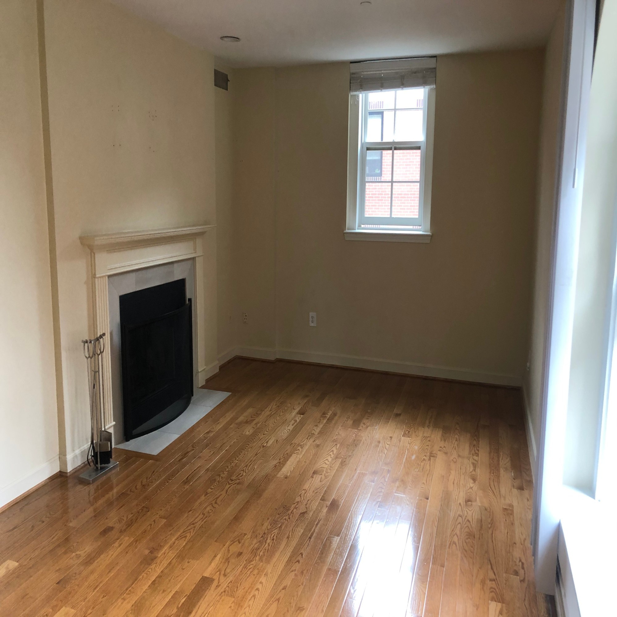 7 Harcourt St, Back Bay