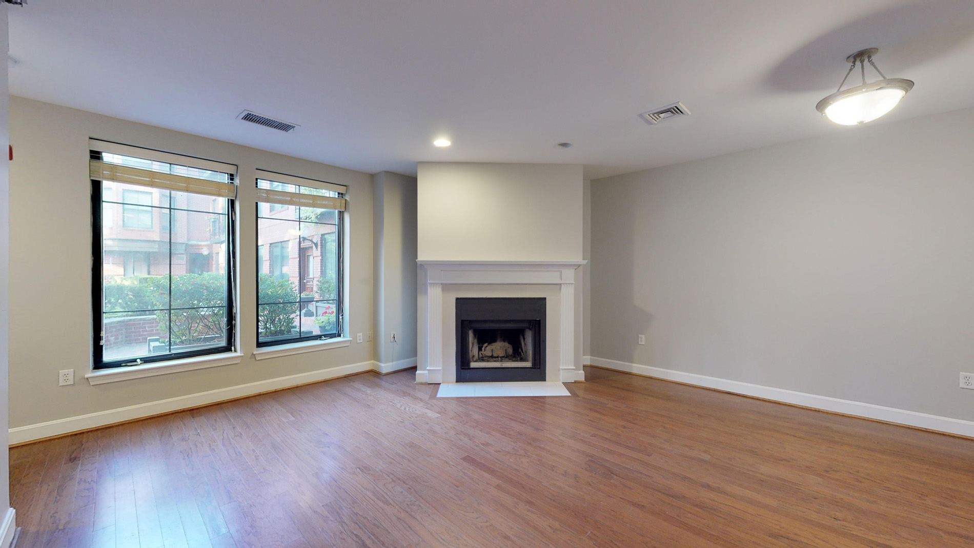 7 Harcourt St, Back Bay