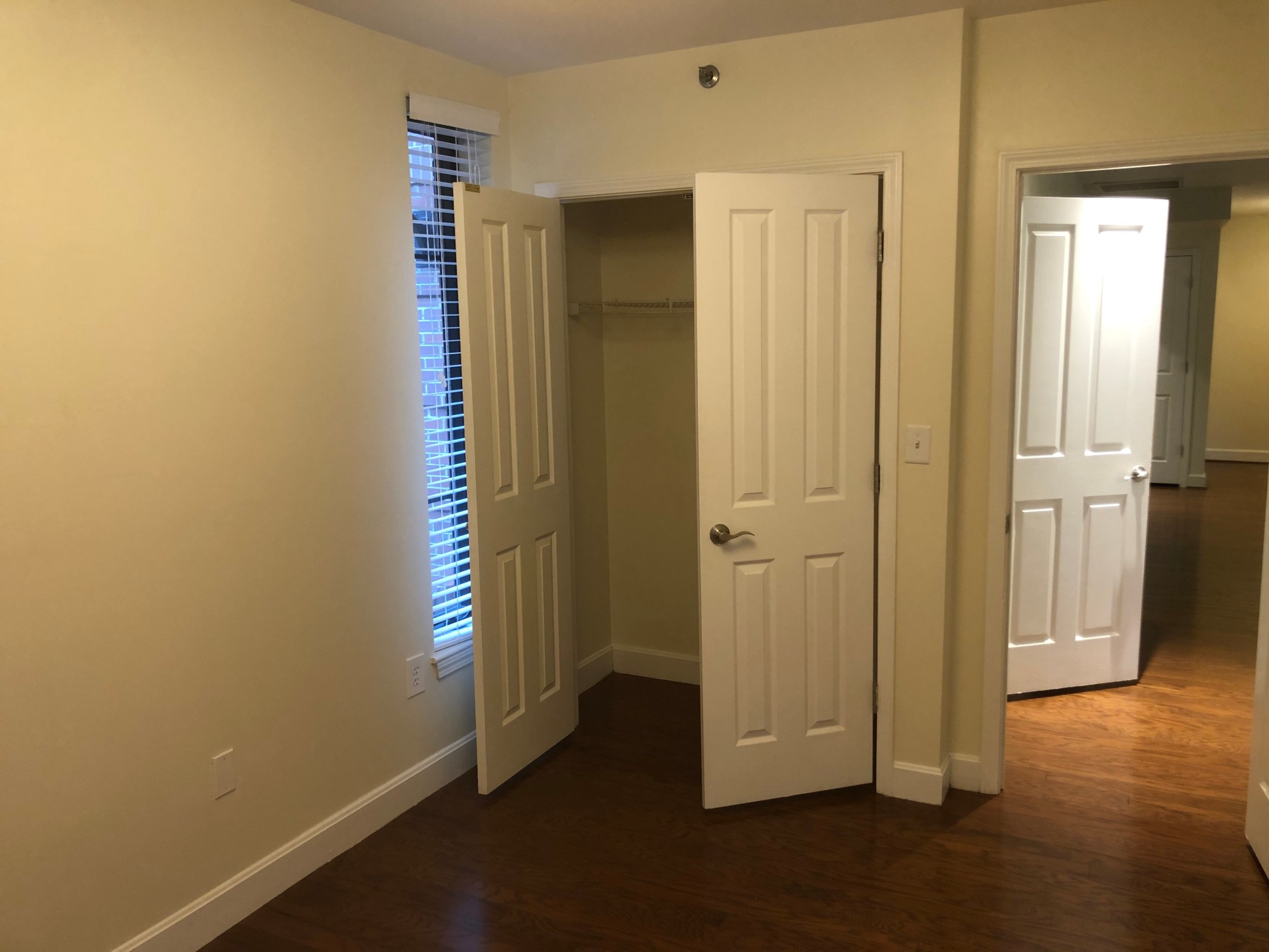 7 Harcourt St, Back Bay