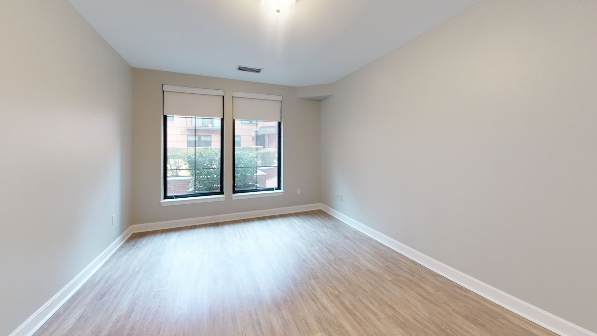 7 Harcourt St, Back Bay