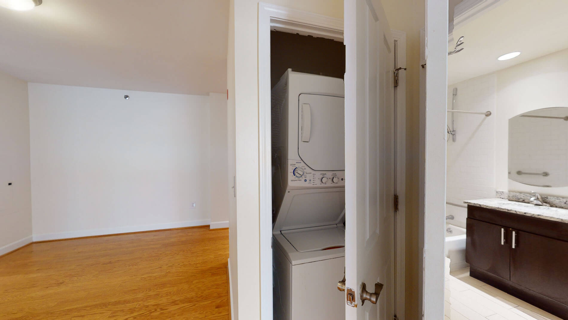 7 Harcourt St, Back Bay