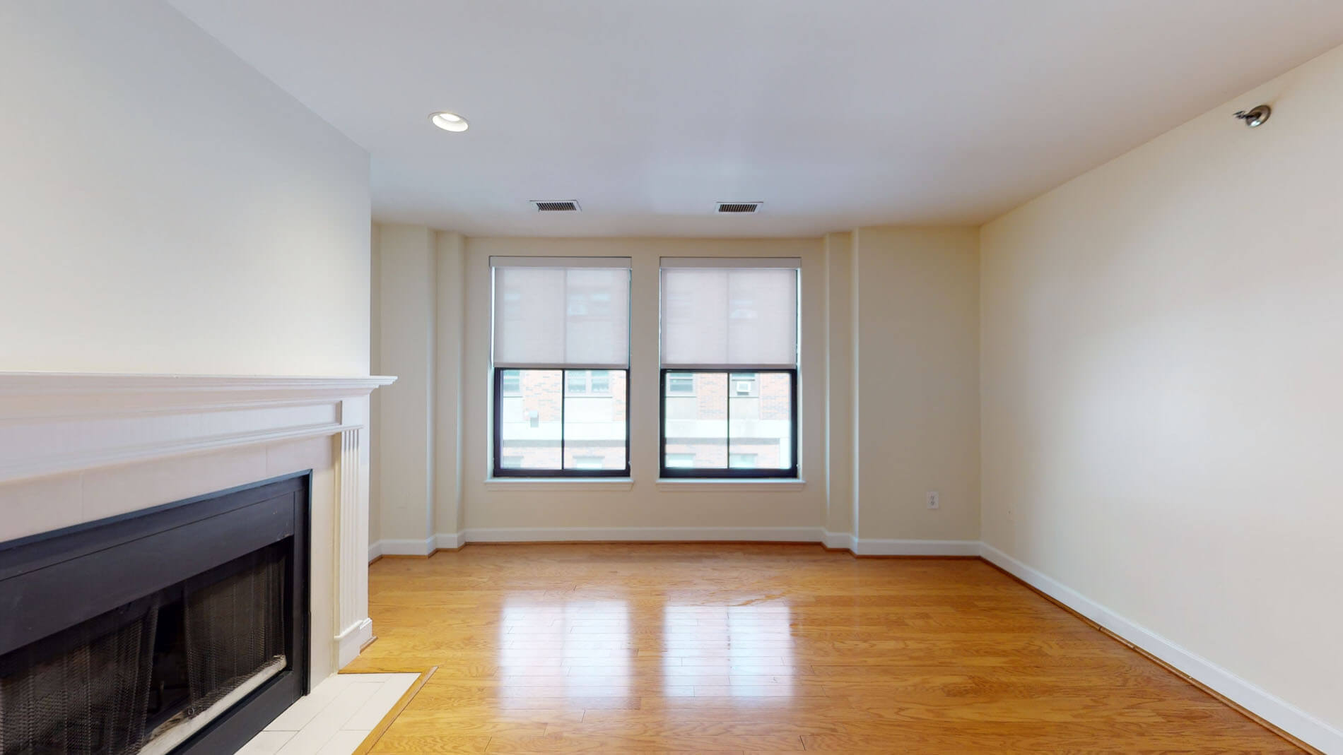 7 Harcourt St, Back Bay