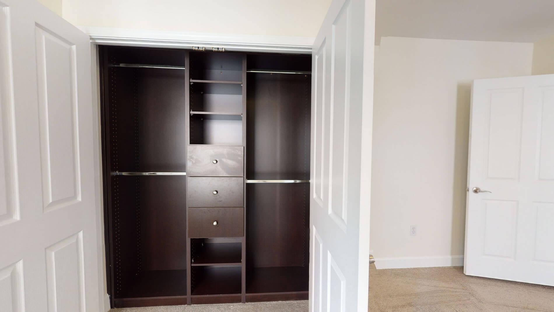 7 Harcourt St, Back Bay