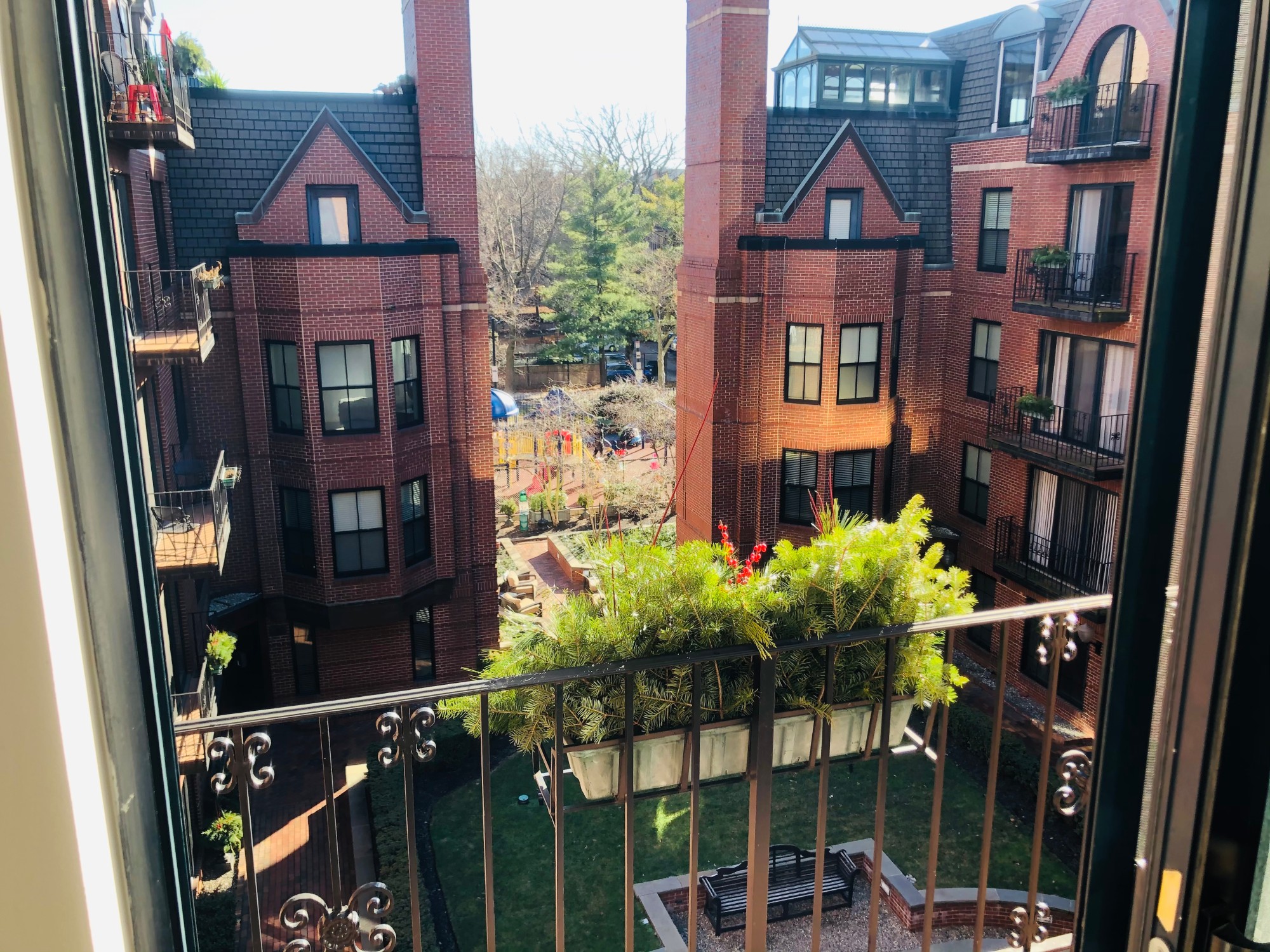 7 Harcourt St, Back Bay