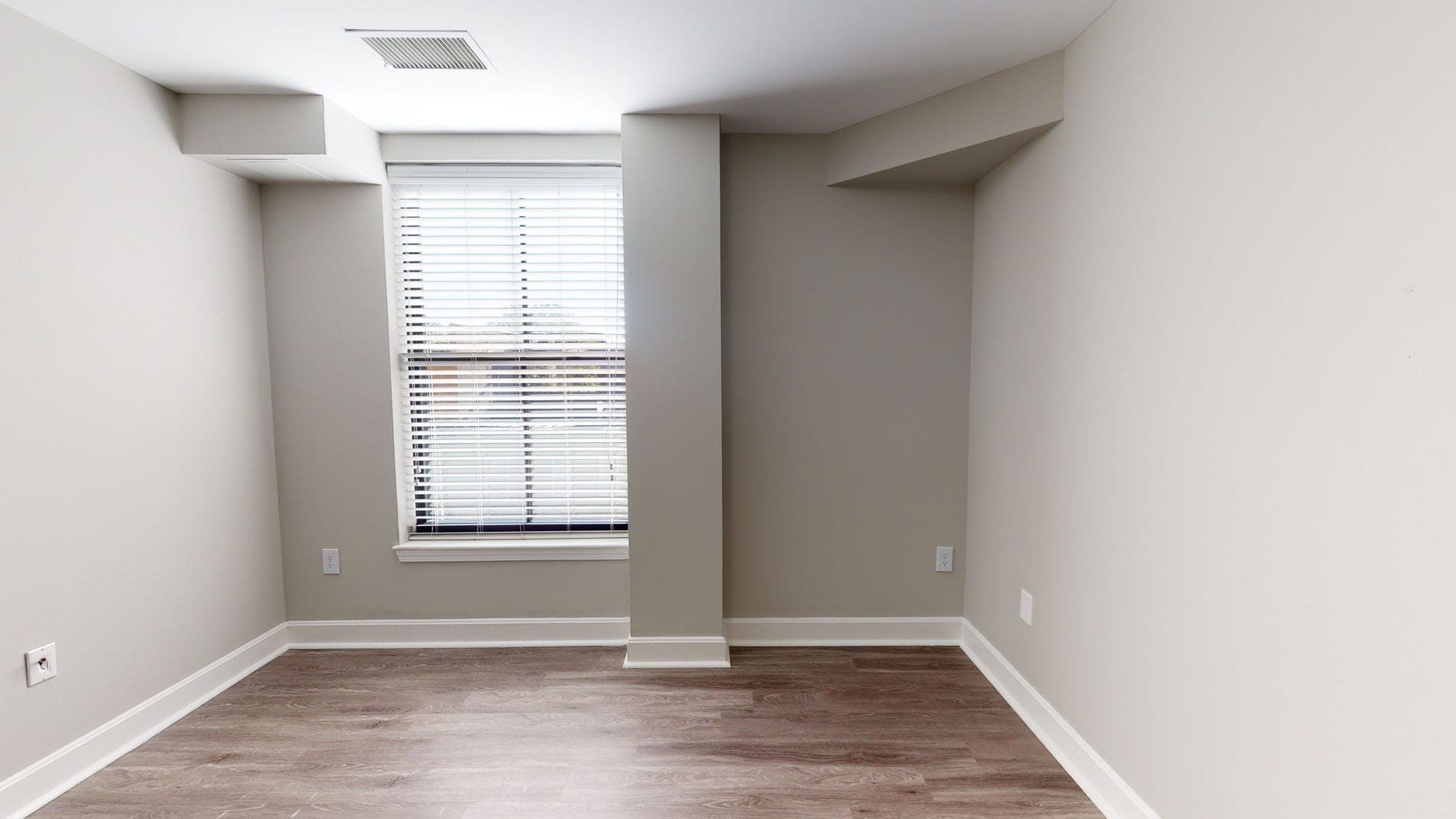 7 Harcourt St, Back Bay