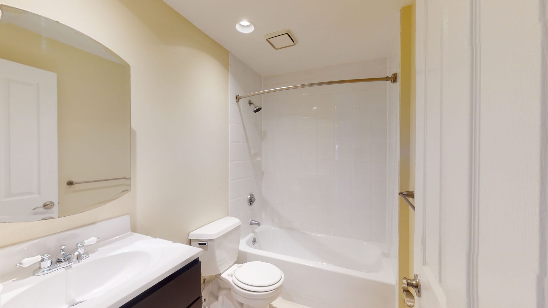 7 Harcourt St, Back Bay