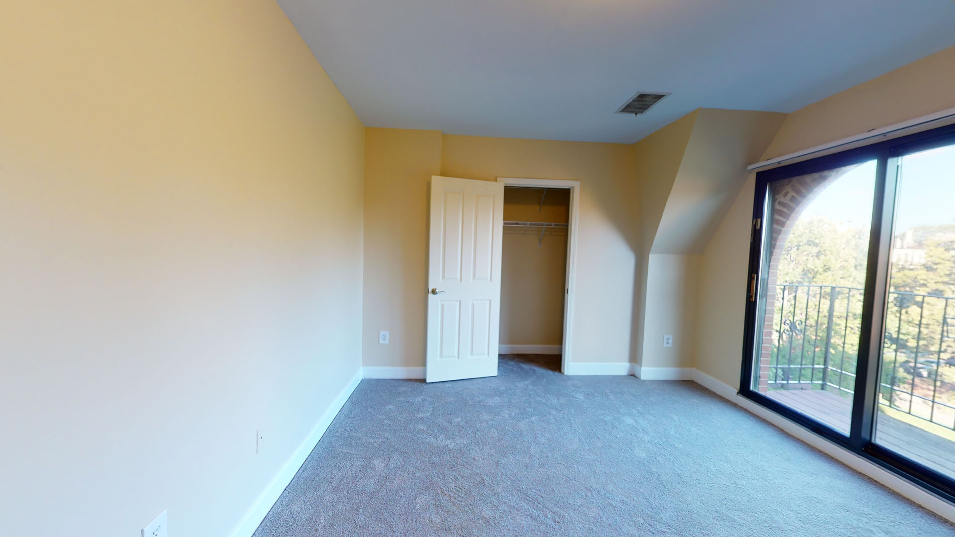 7 Harcourt St, Back Bay