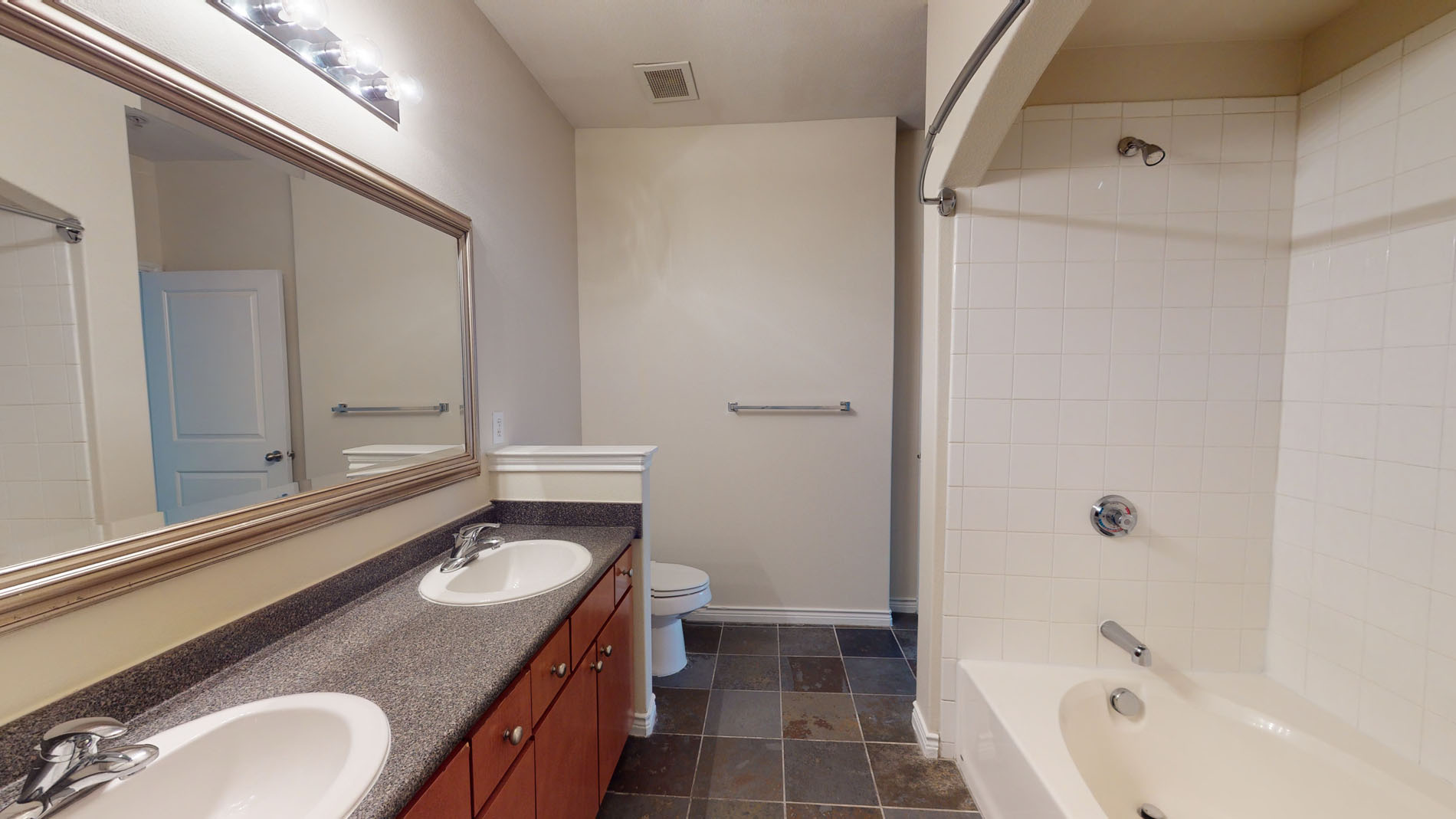 800 West St, Five Corners