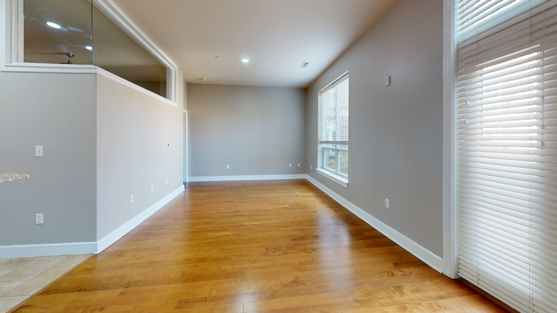 Photo 4 of 300 2nd Ave. Unit 3110
