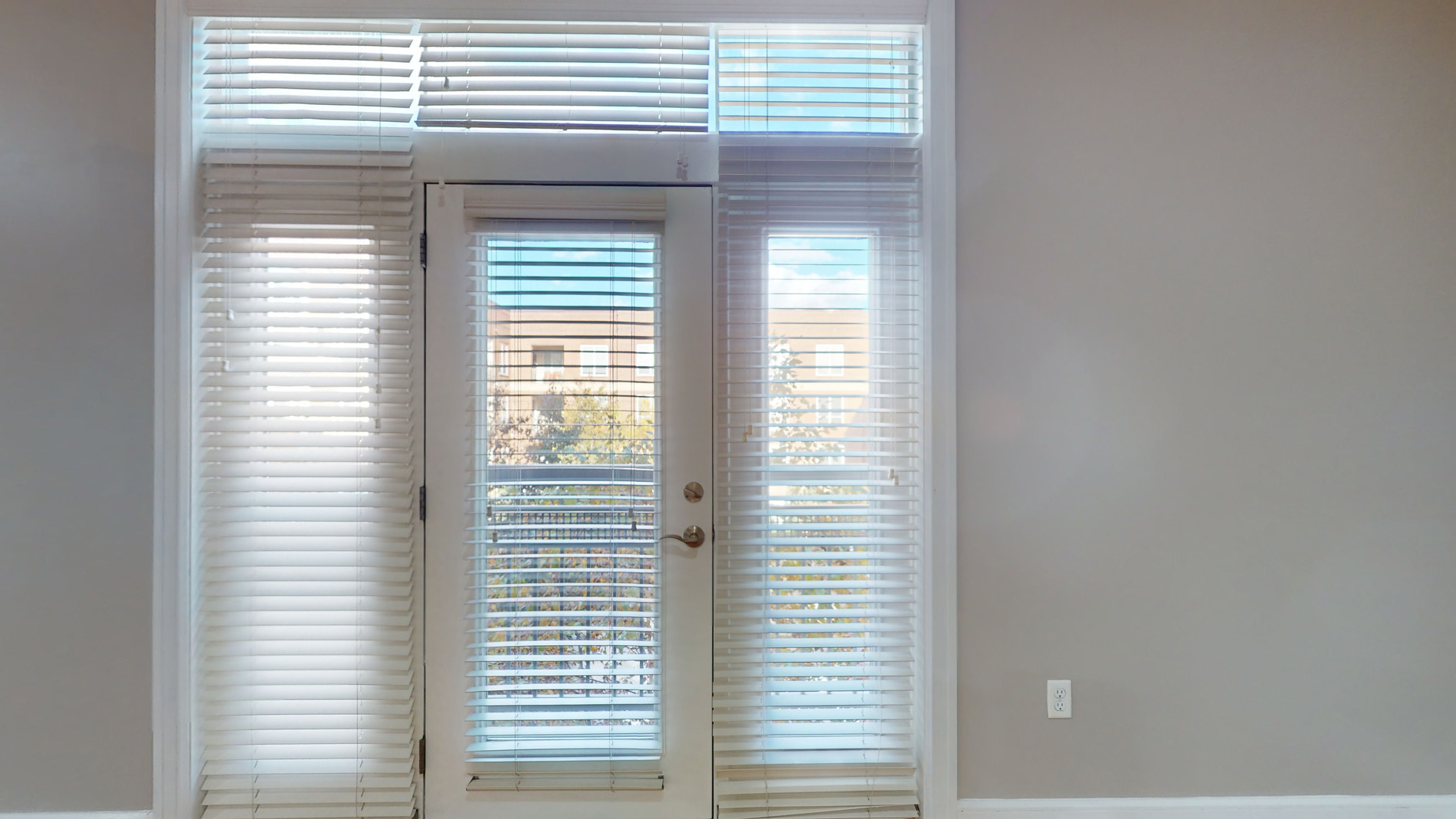 Photo 5 of 300 2nd Ave. Unit 3110