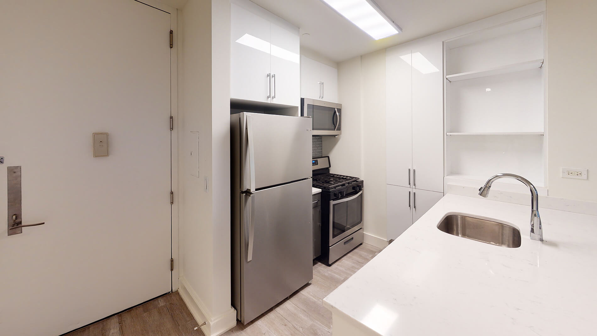 10 Hanover Square 1 of 5