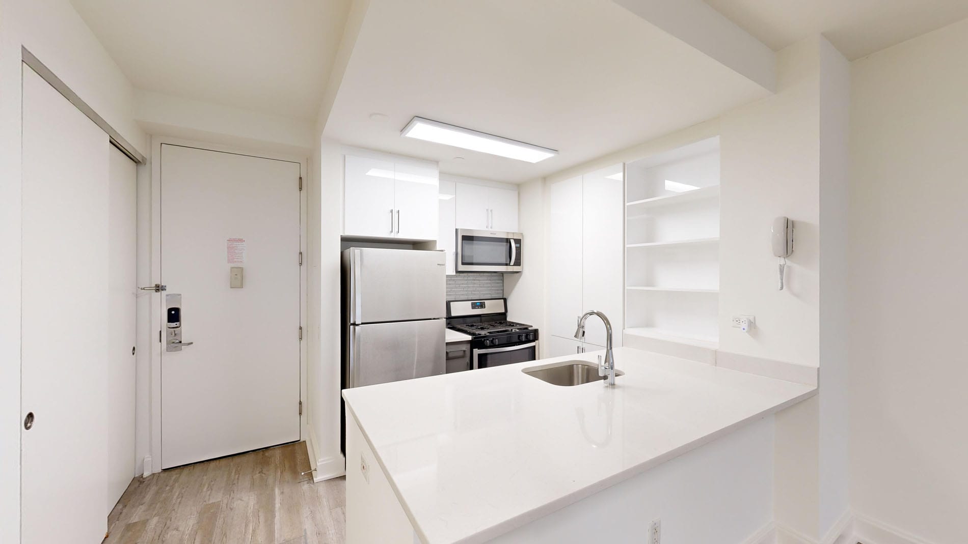 10 Hanover Square 1 of 5