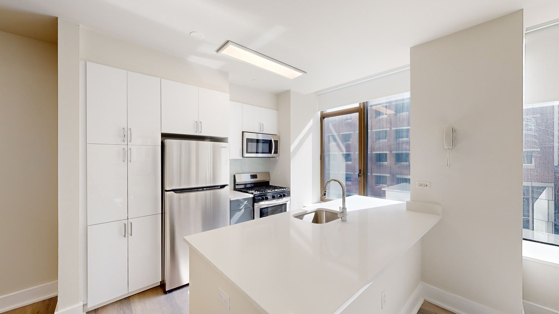 10 Hanover Square 1 of 5
